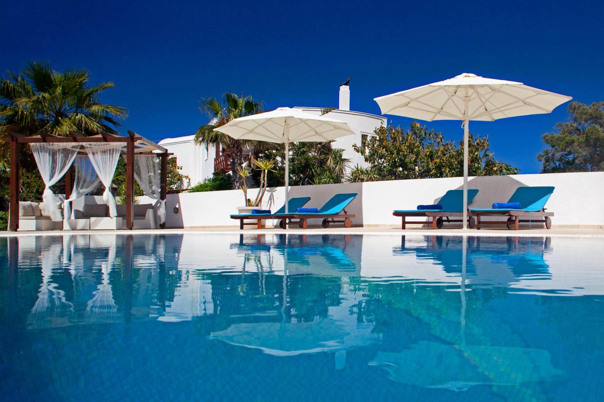 Arlene Suites - Photo 44