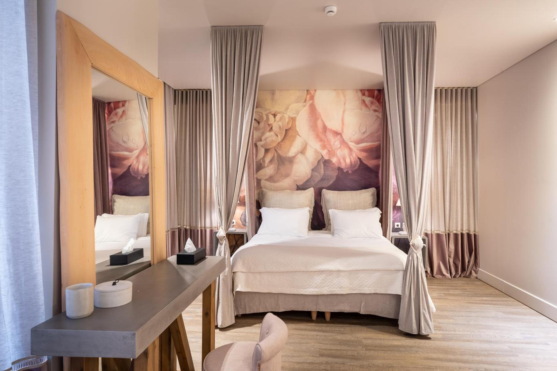 Mikelina Boutique Hotel - Photo 37