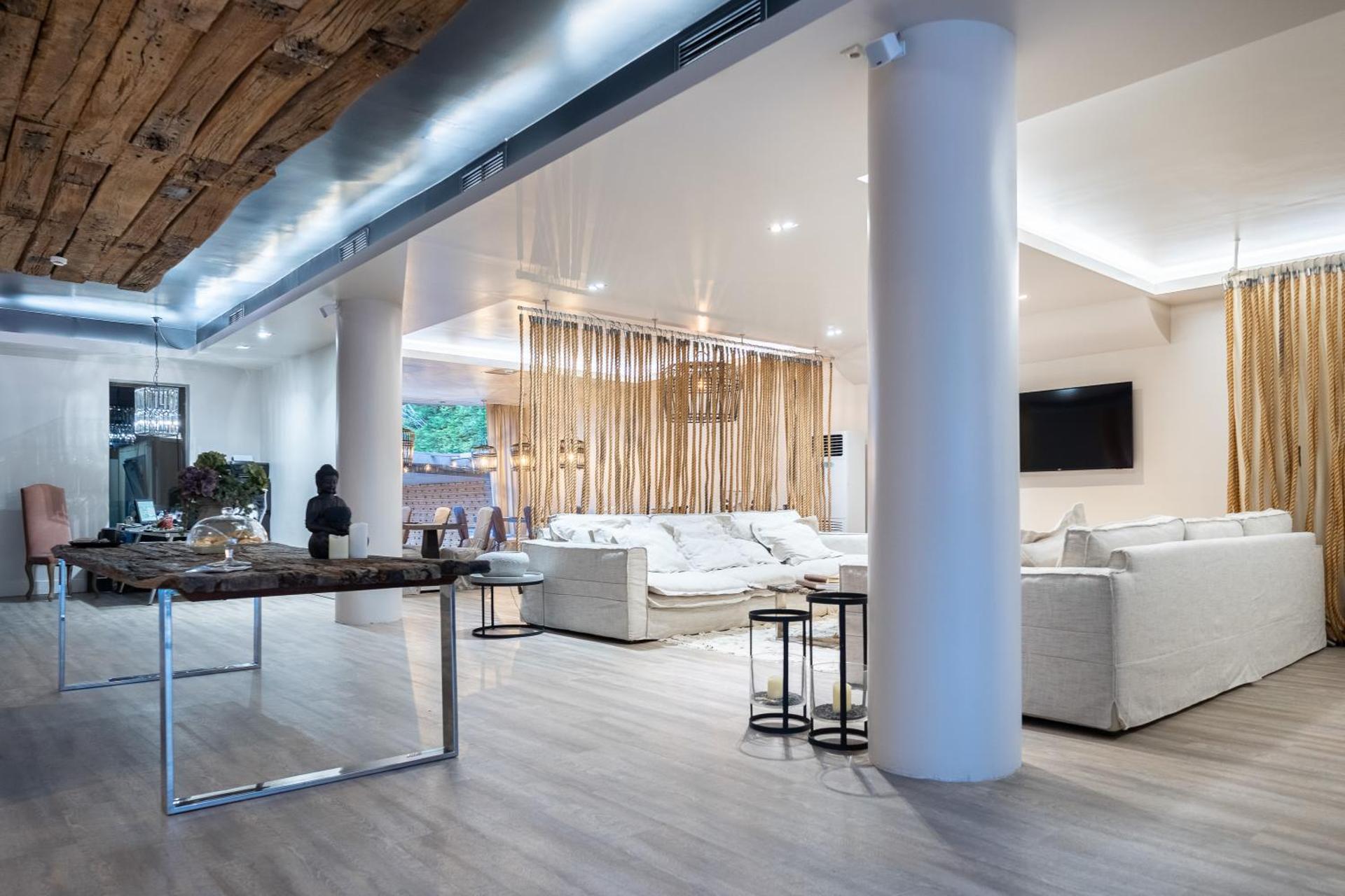 Mikelina Boutique Hotel - Photo 2