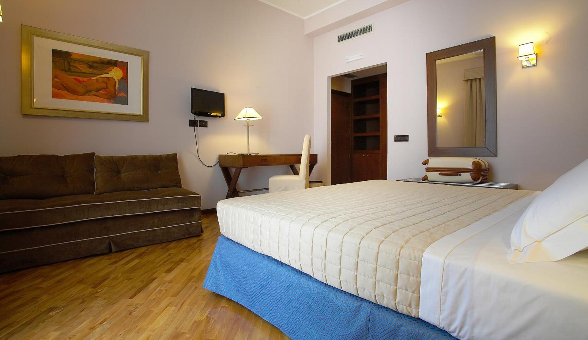 Hotel Messenion - Photo 2