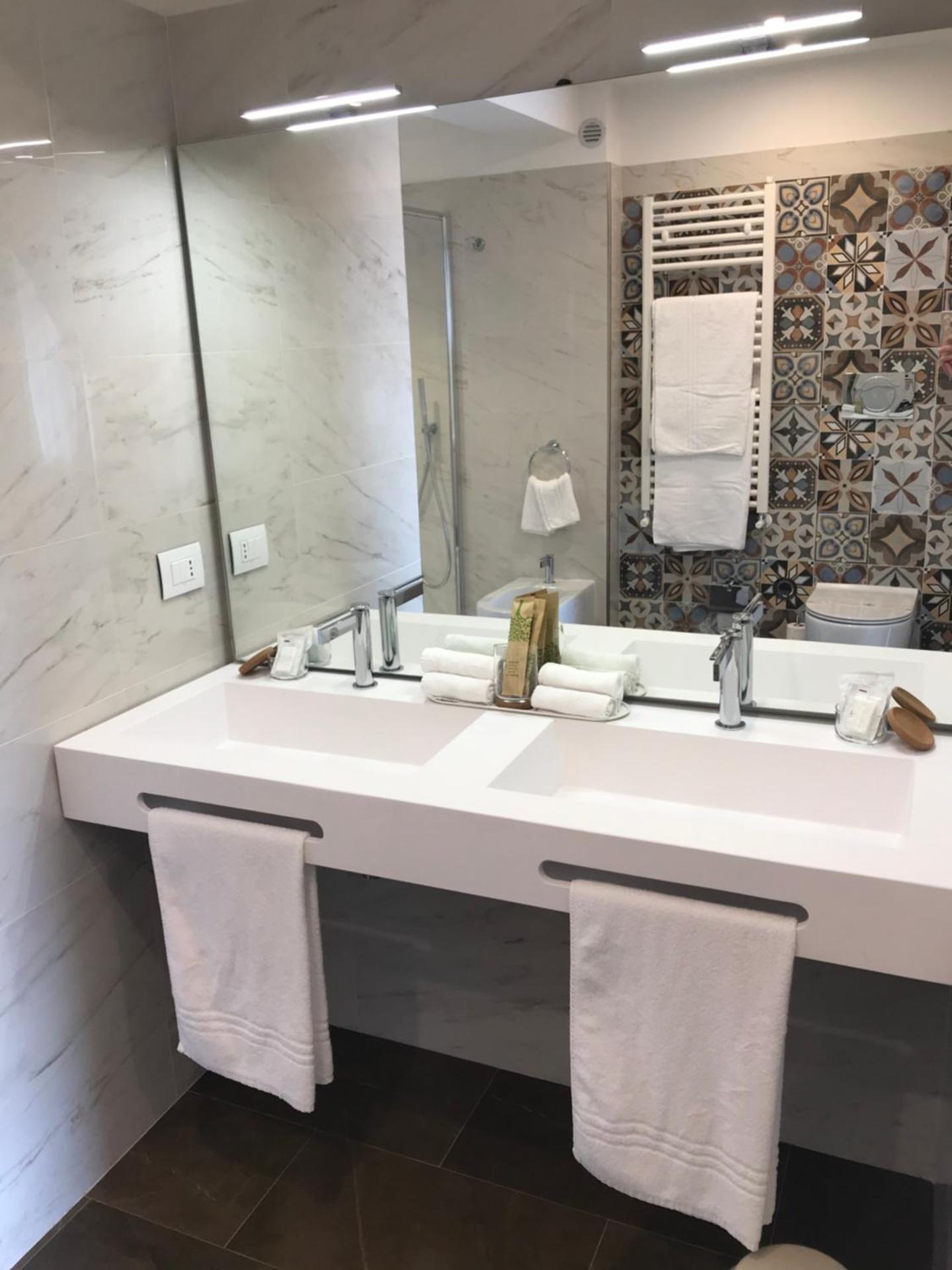 Villa Greta Hotel Rooms & Suites - Photo 45