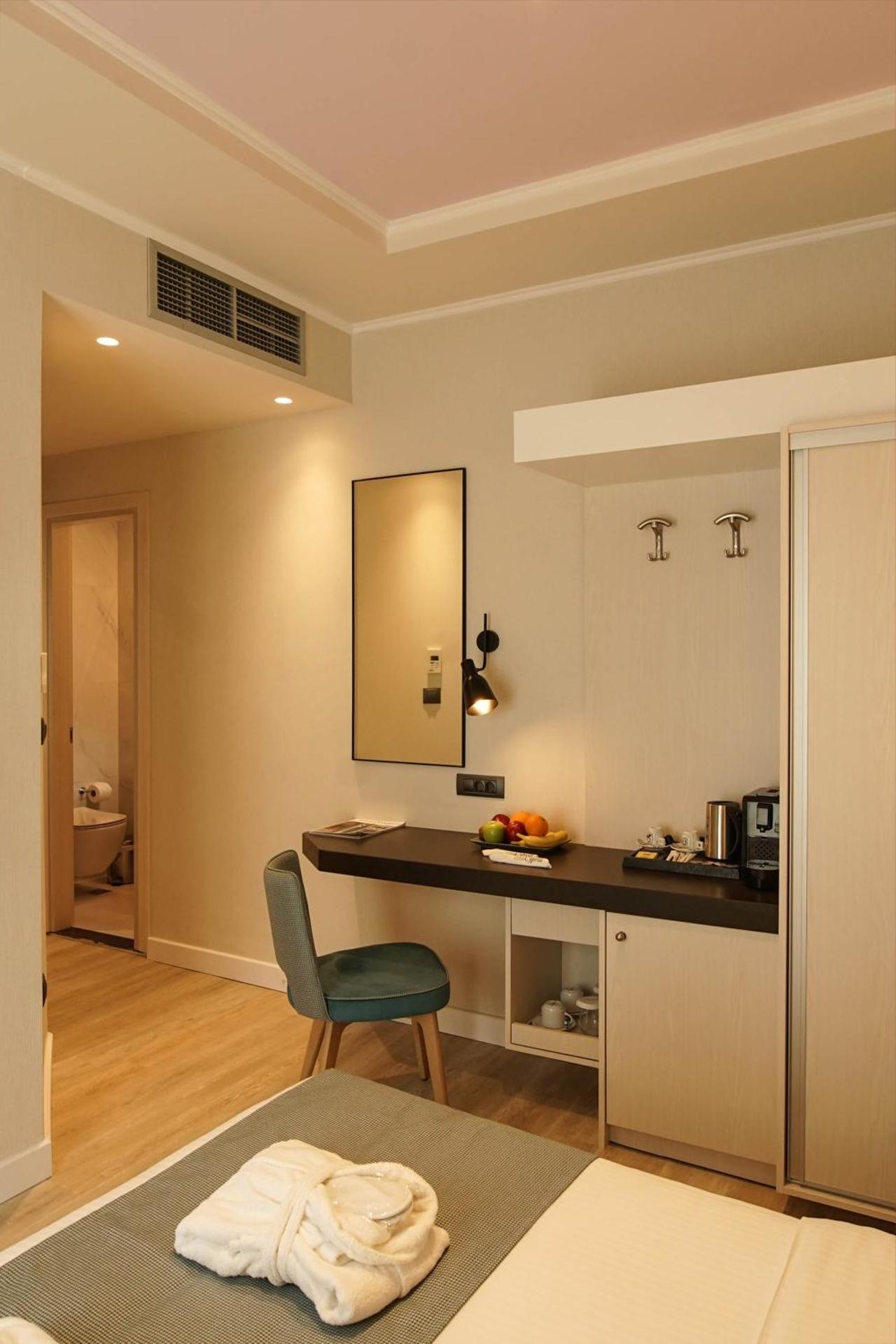 Athens Cypria Hotel - Photo 6