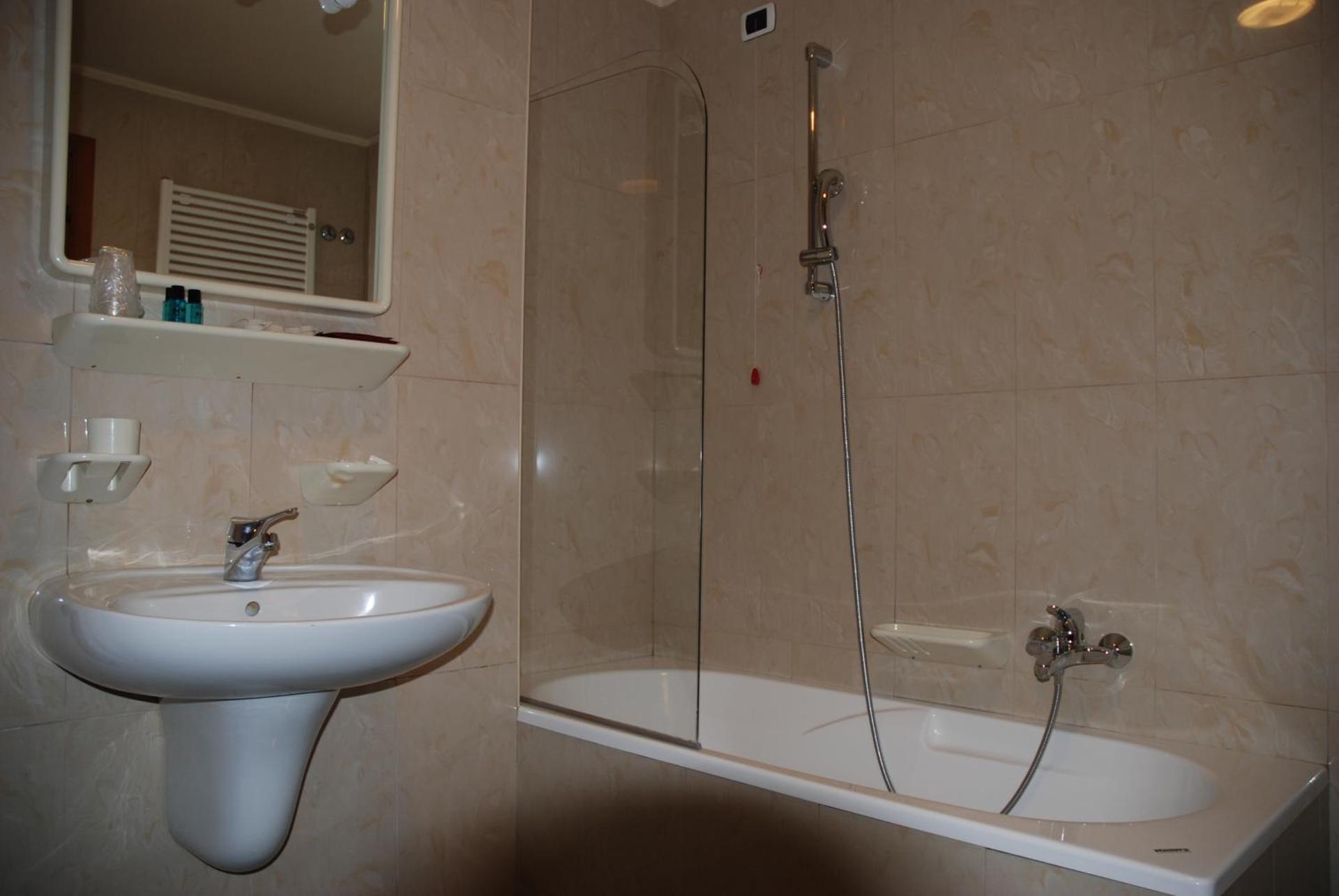 Al Giardino - Photo 44