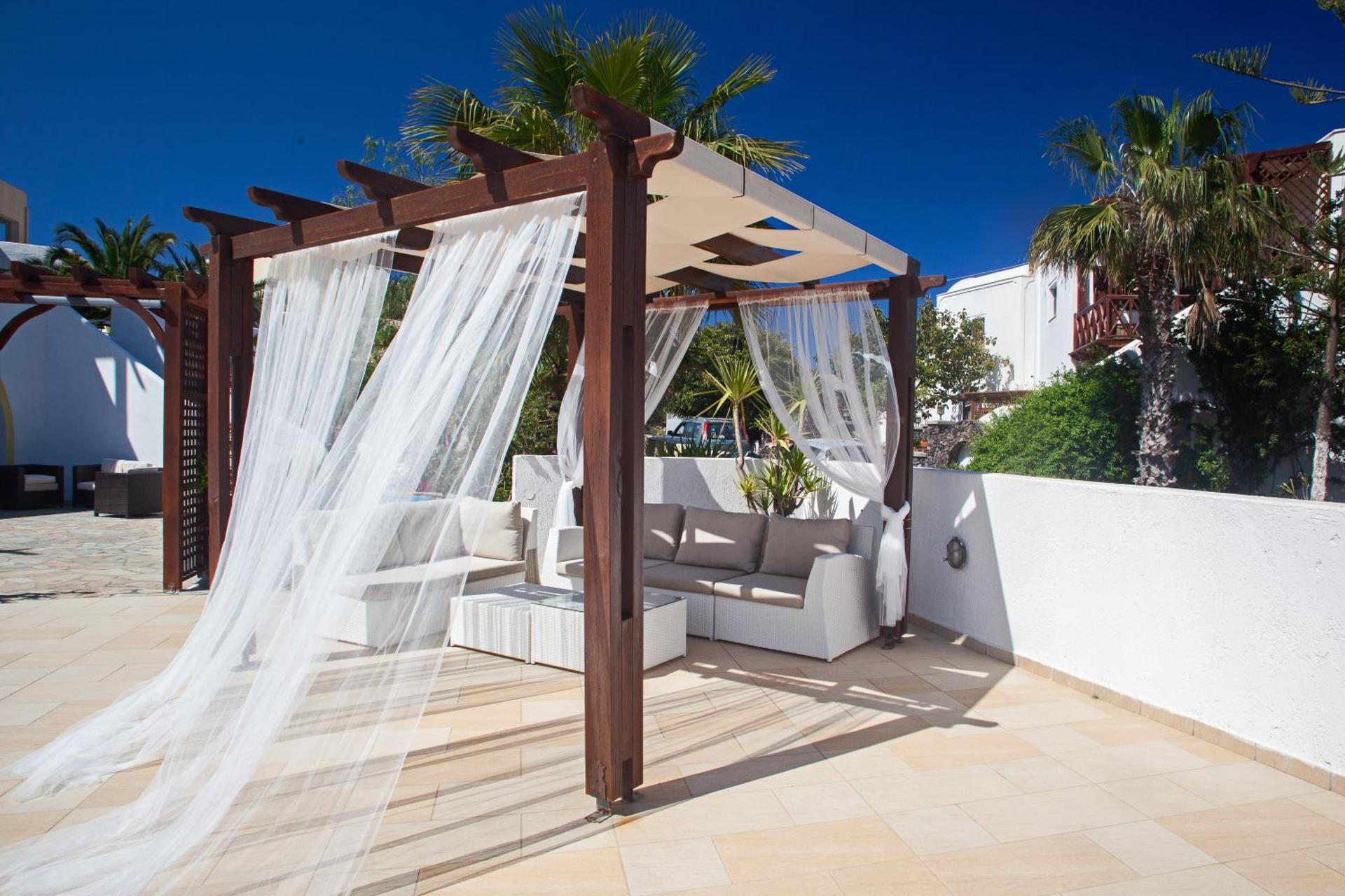 Arlene Suites - Photo 31