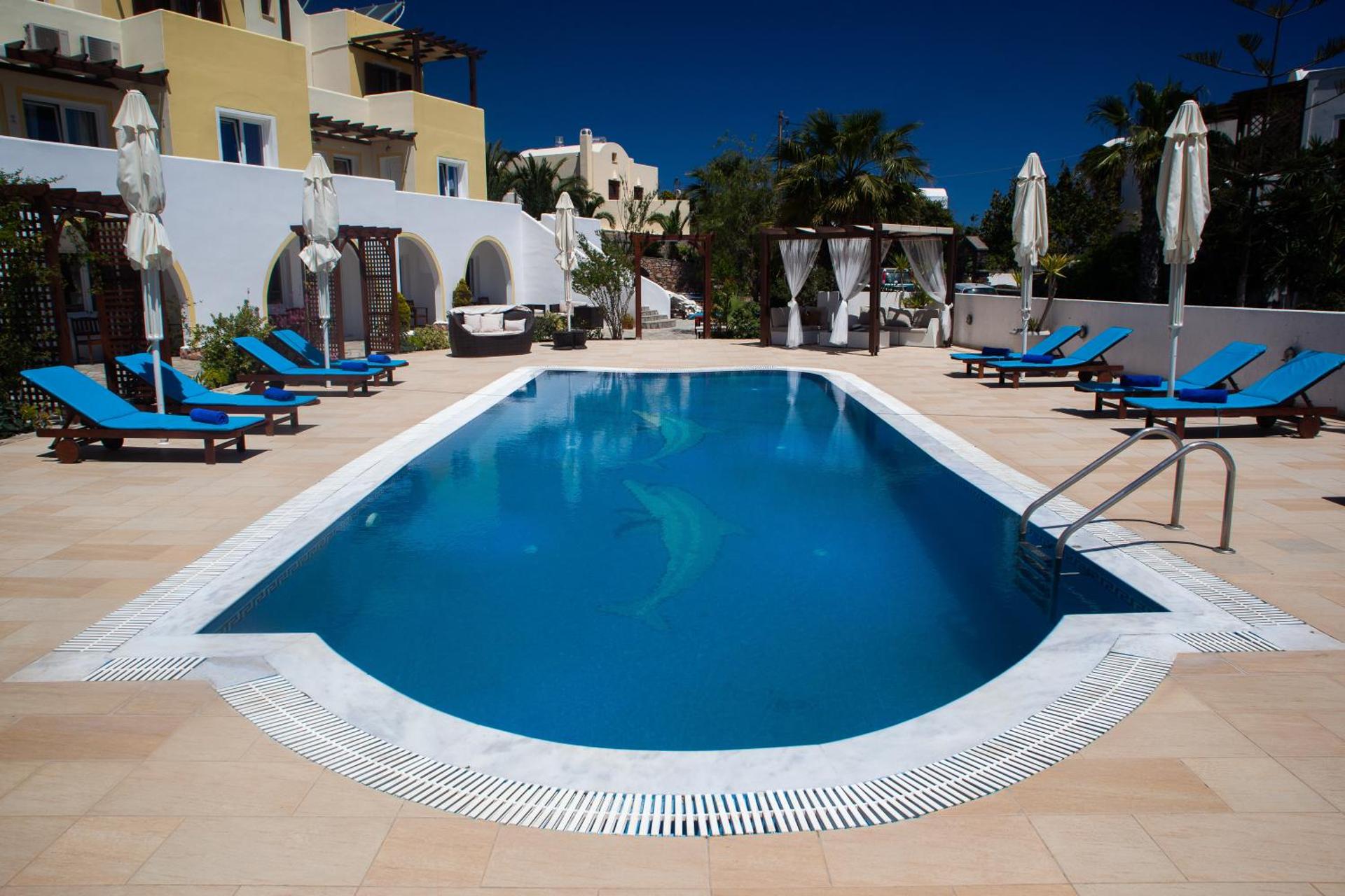 Arlene Suites - Photo 9