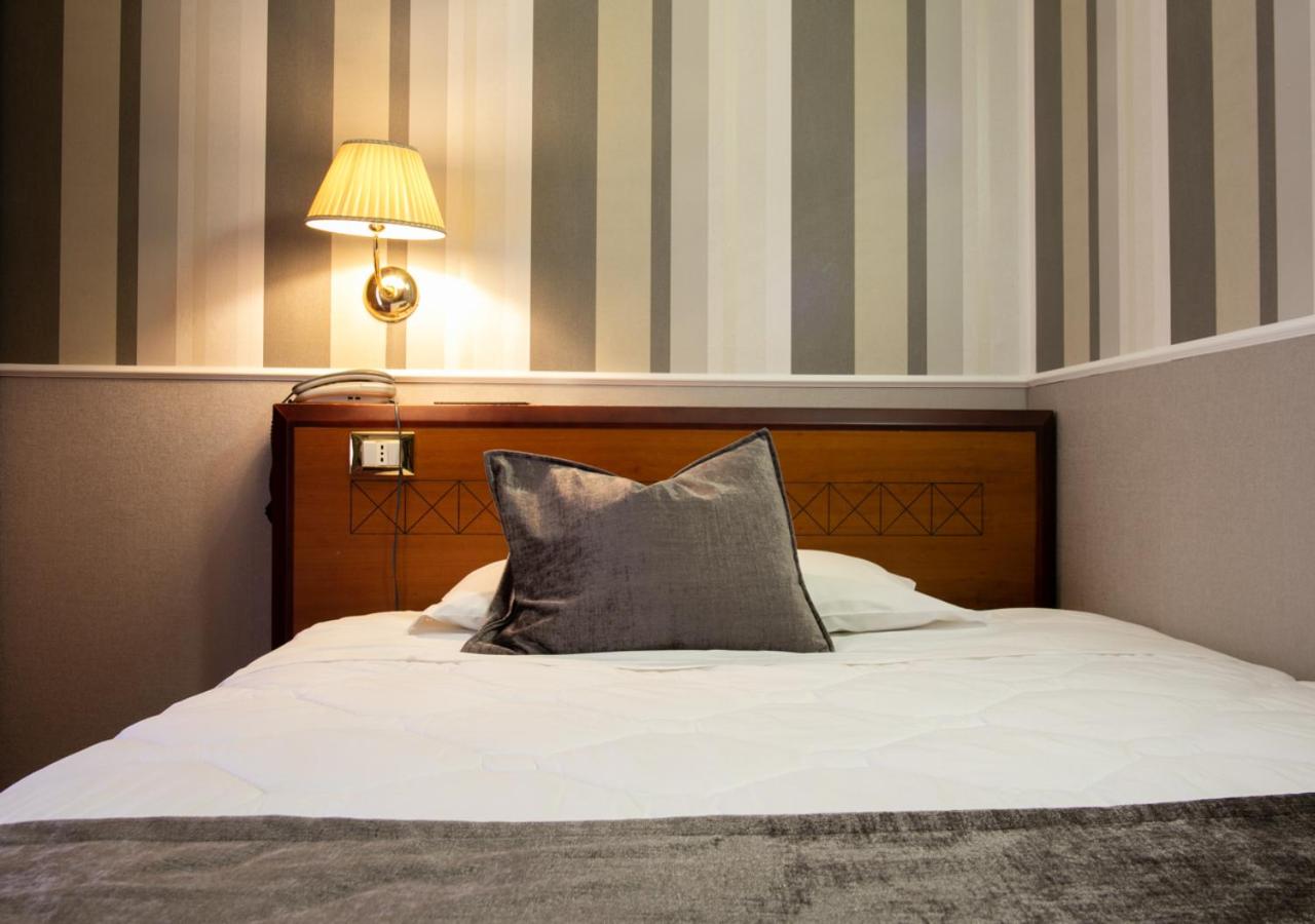 Hotel Astoria - Photo 8