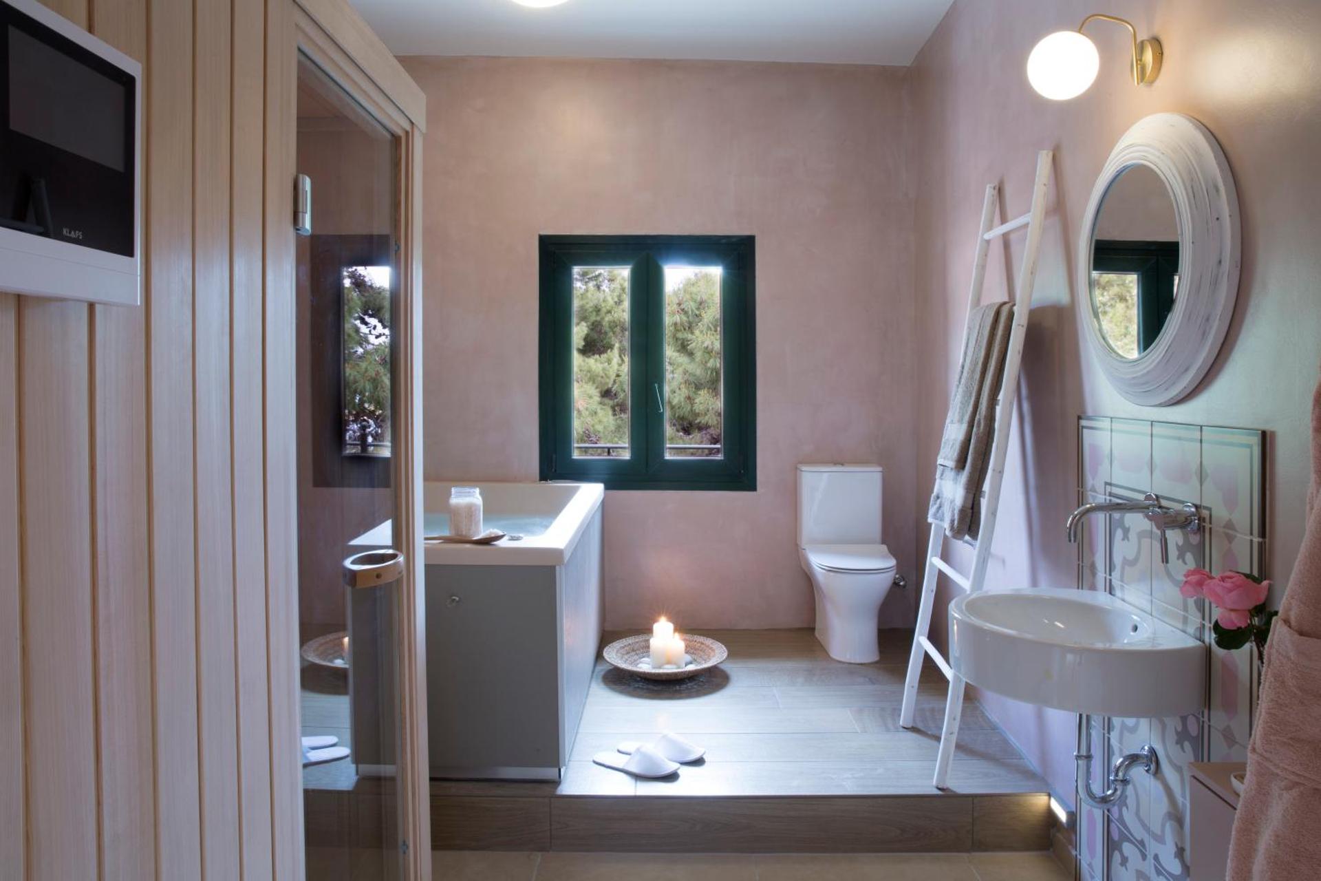 Avra Private Suites - Photo 157