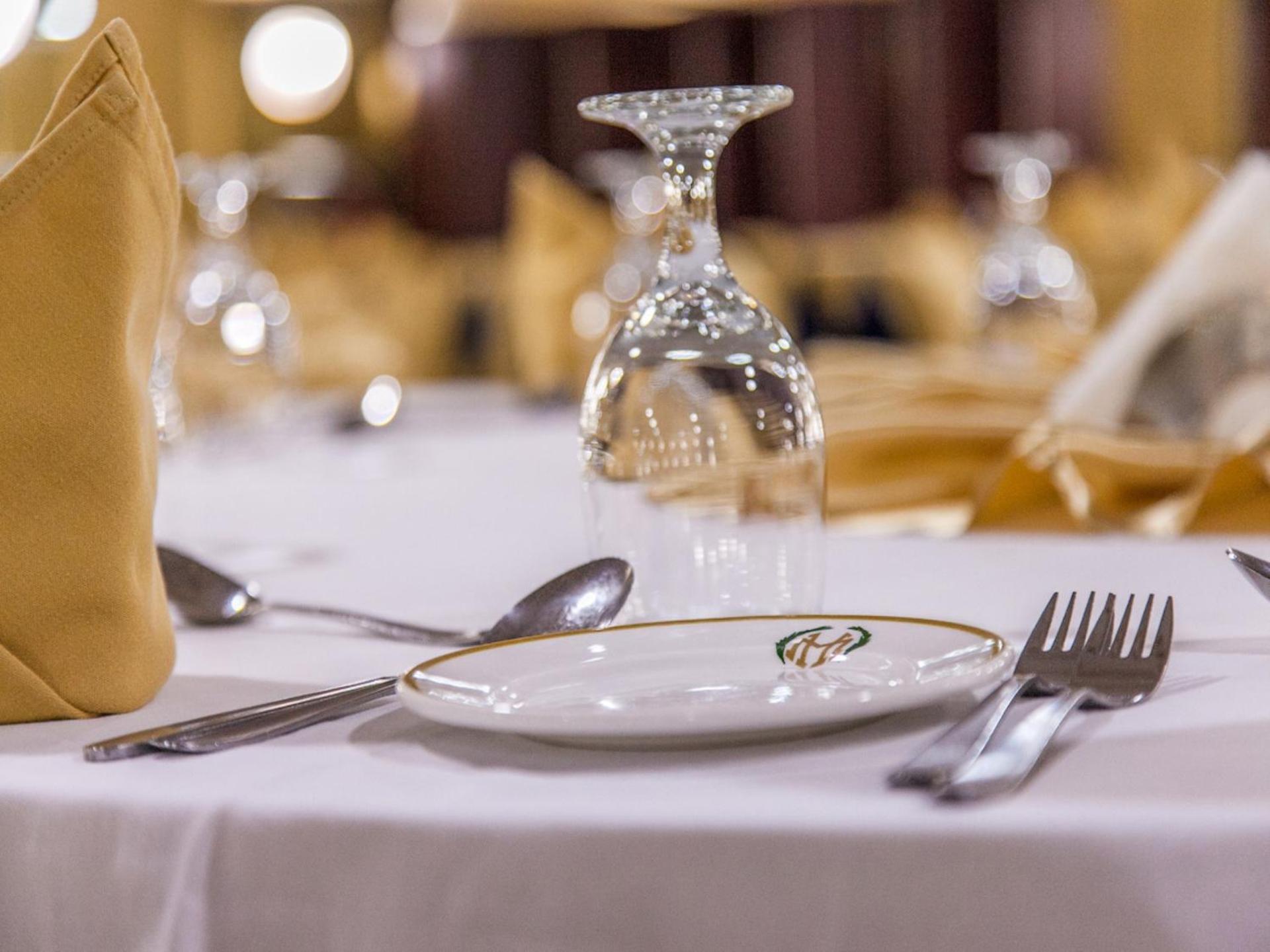 Sharjah Carlton Hotel - Photo 65