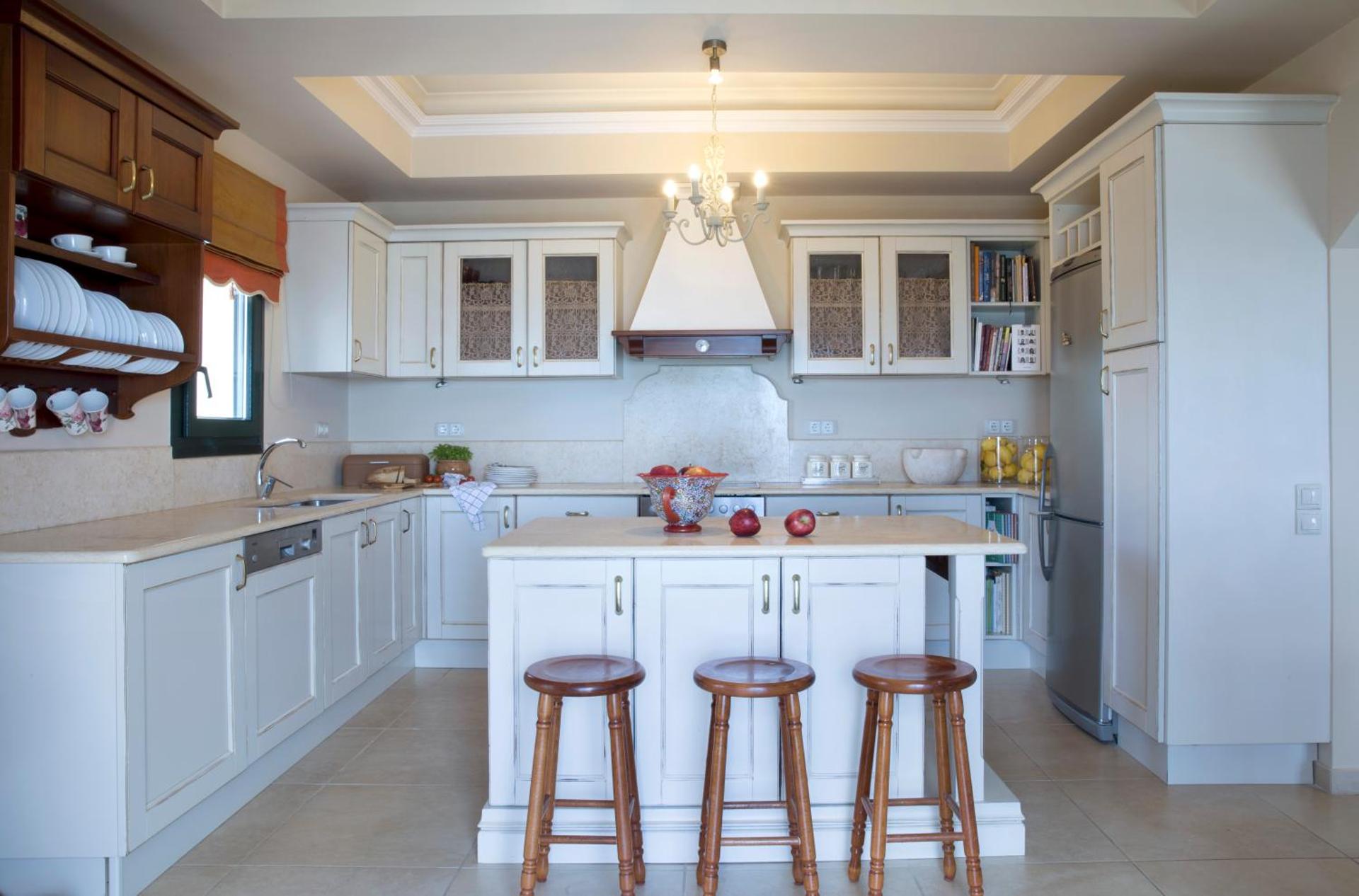 Avra Private Suites - Photo 118