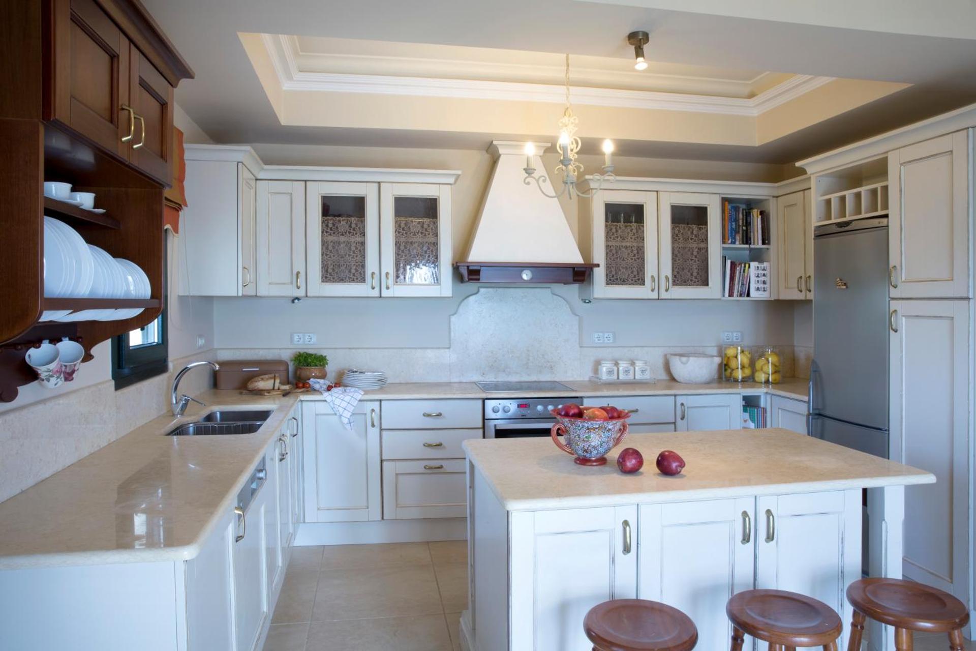 Avra Private Suites - Photo 138