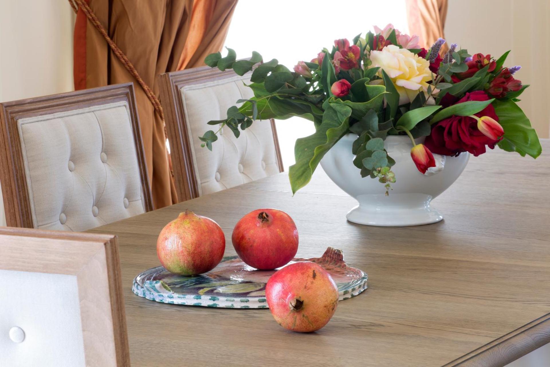 Avra Private Suites - Photo 113