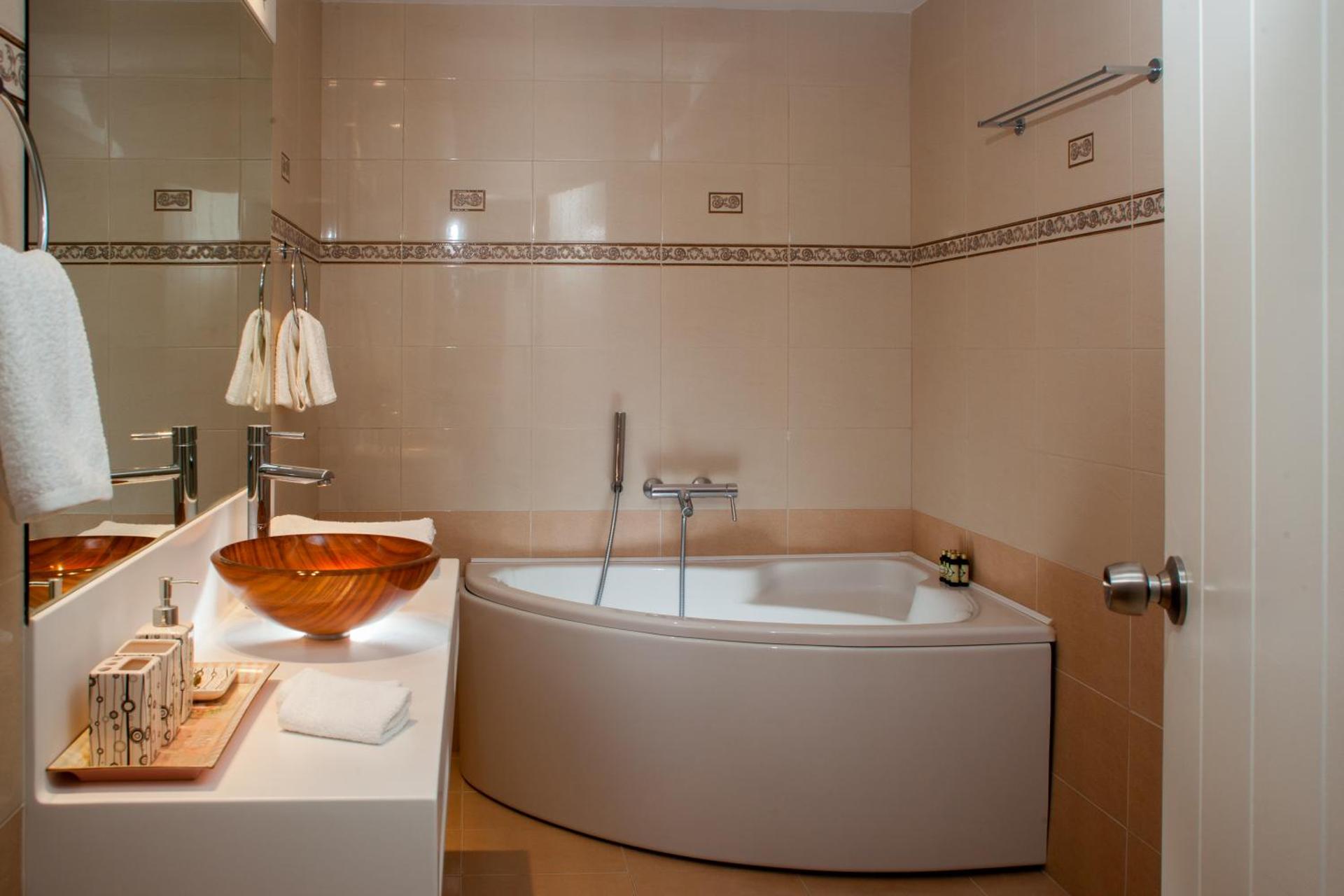 Arlene Suites - Photo 24