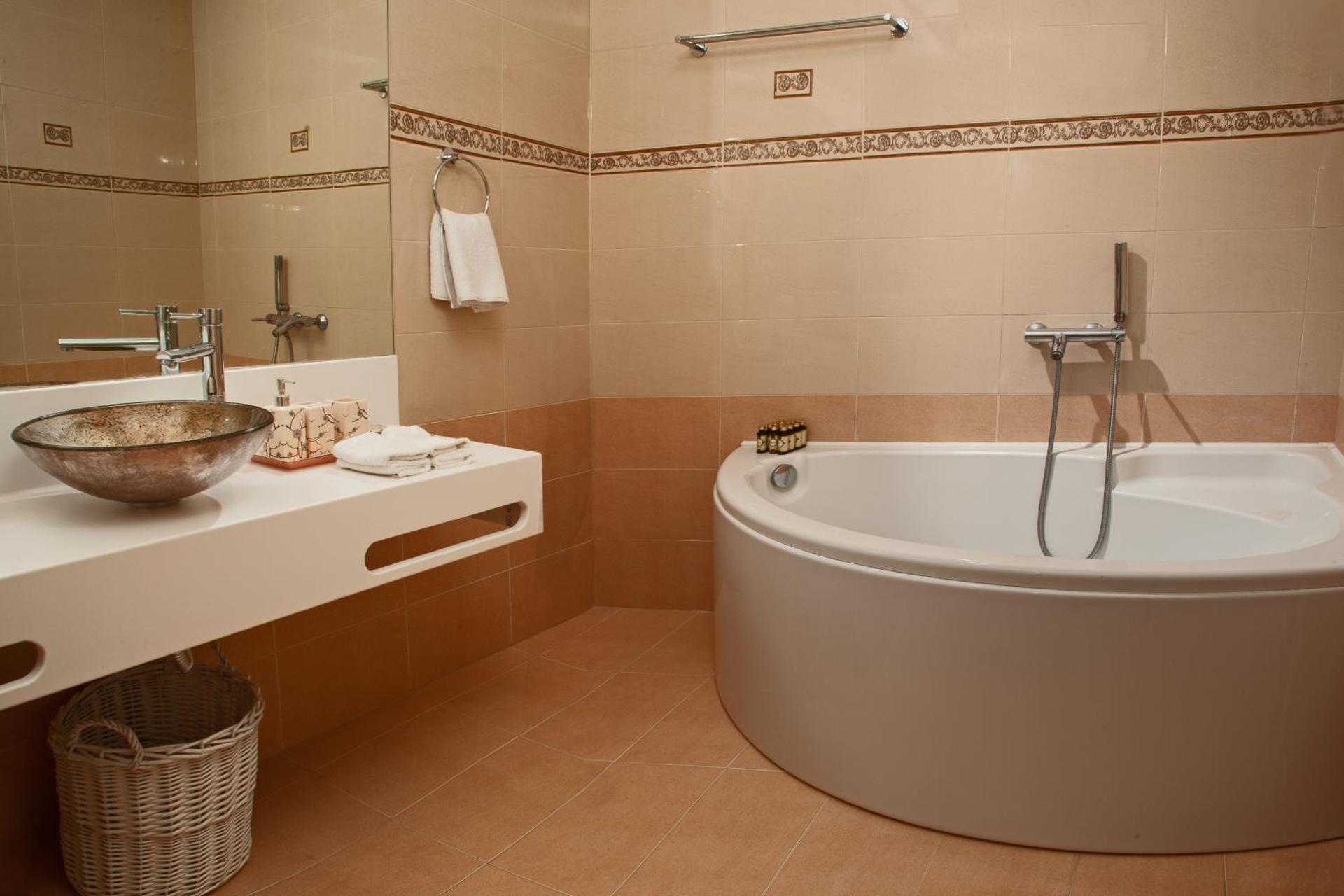 Arlene Suites - Photo 23