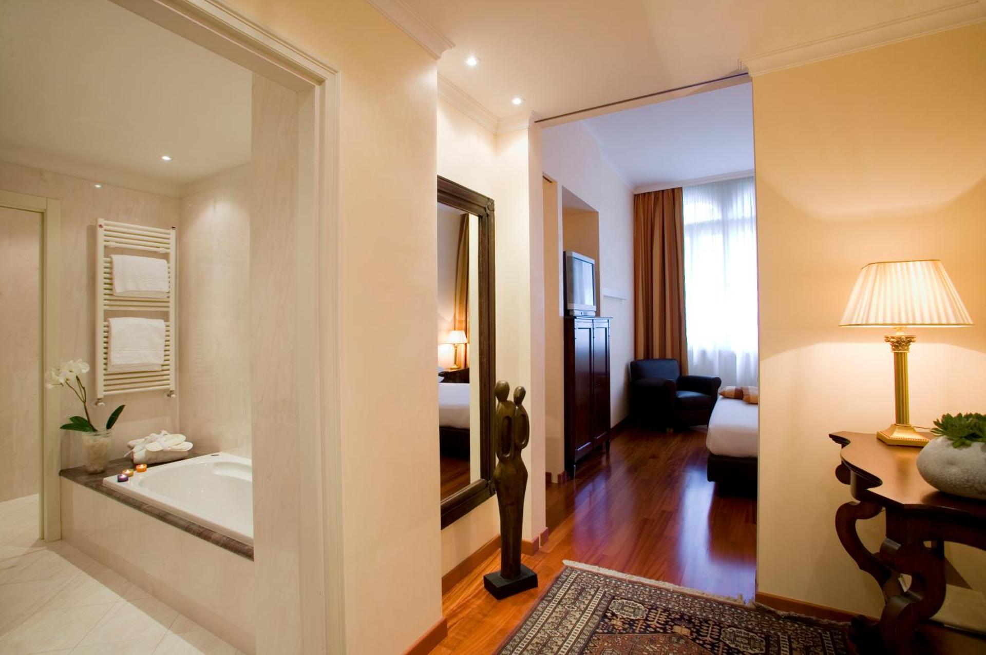 Astoria Hotel Italia - Photo 15