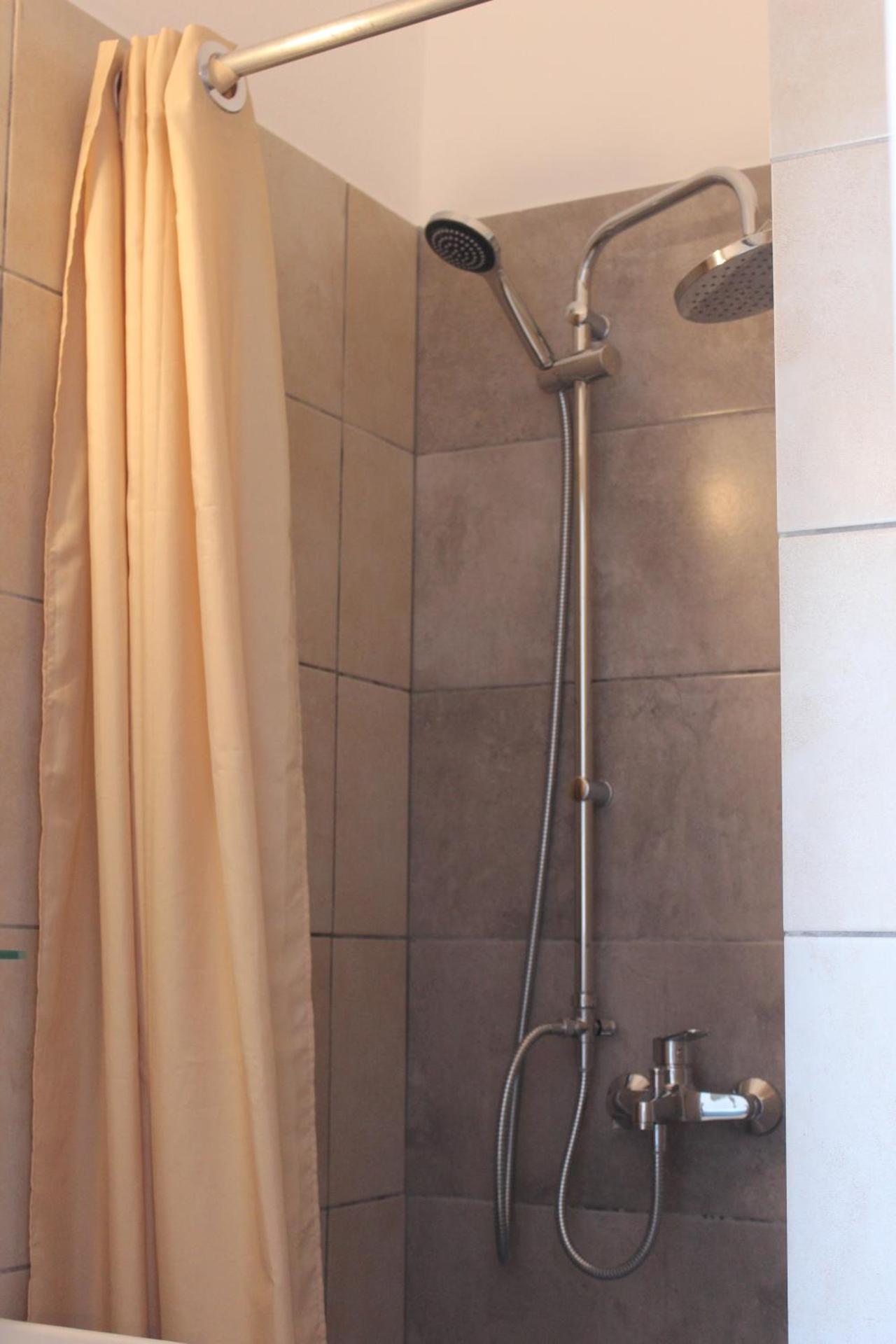 Londos Hotel - Photo 51