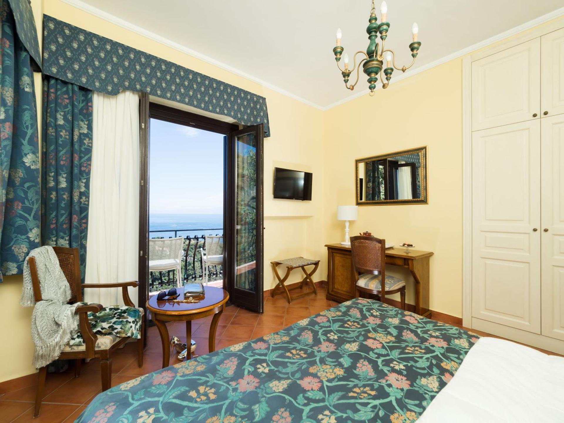 Hotel Sirius - Photo 17