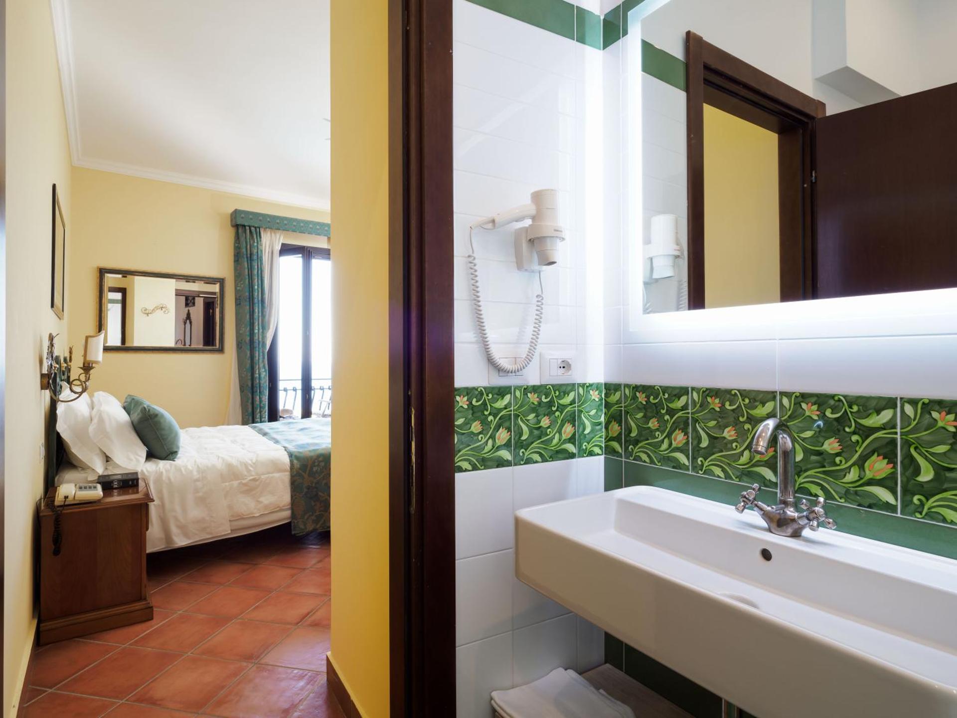 Hotel Sirius - Photo 15