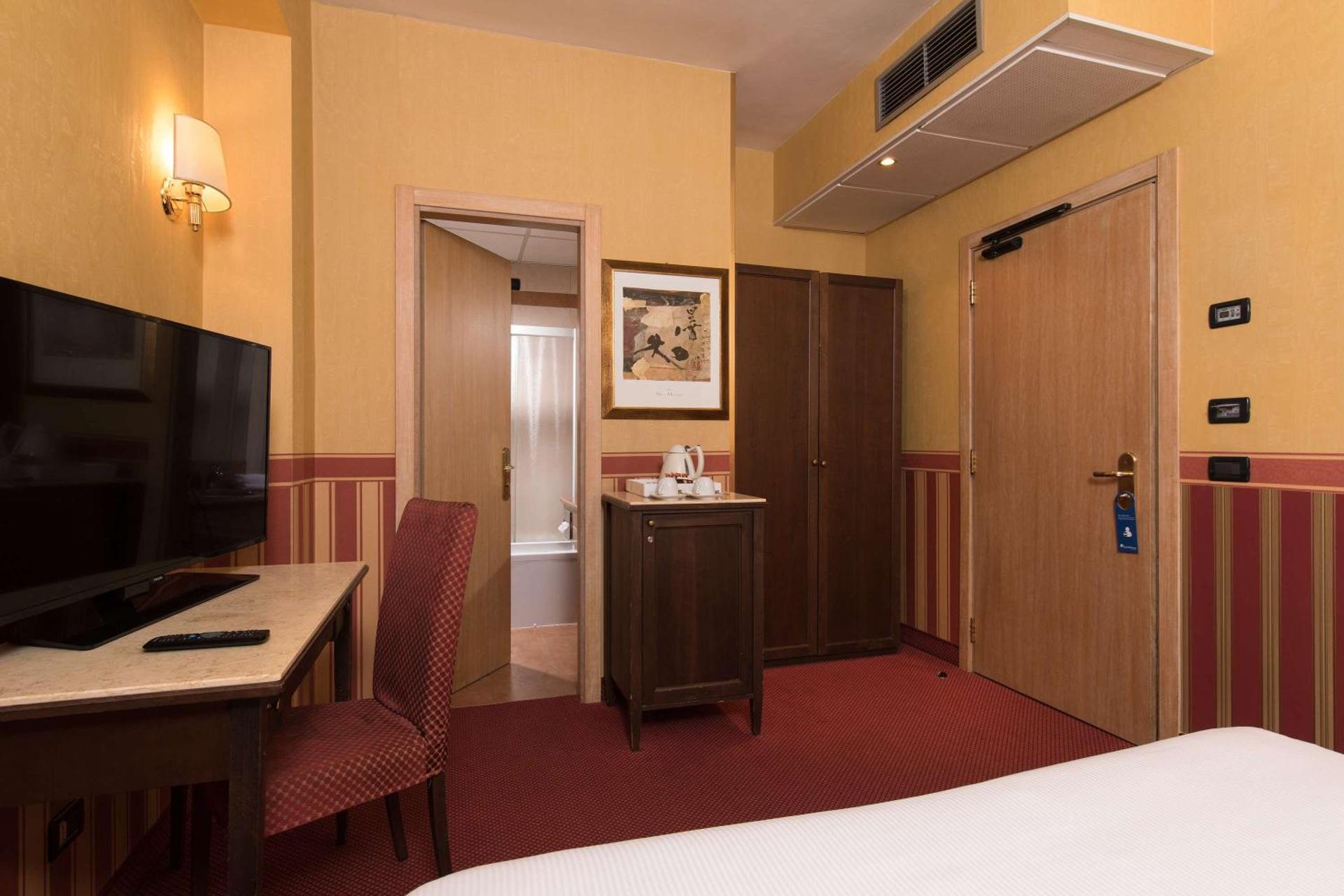 Best Western Hotel Tritone - Photo 53
