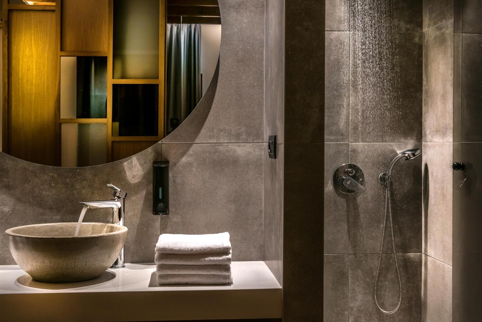 Petousis Hotel & Suites - Photo 74