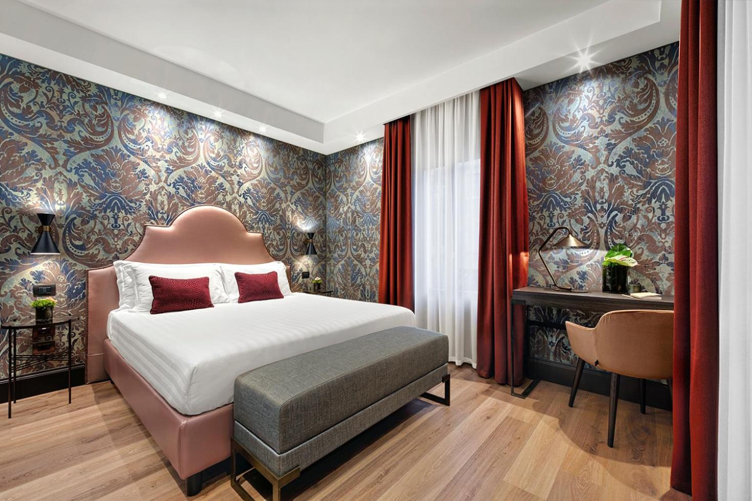 Superior Triple Room with Canal View