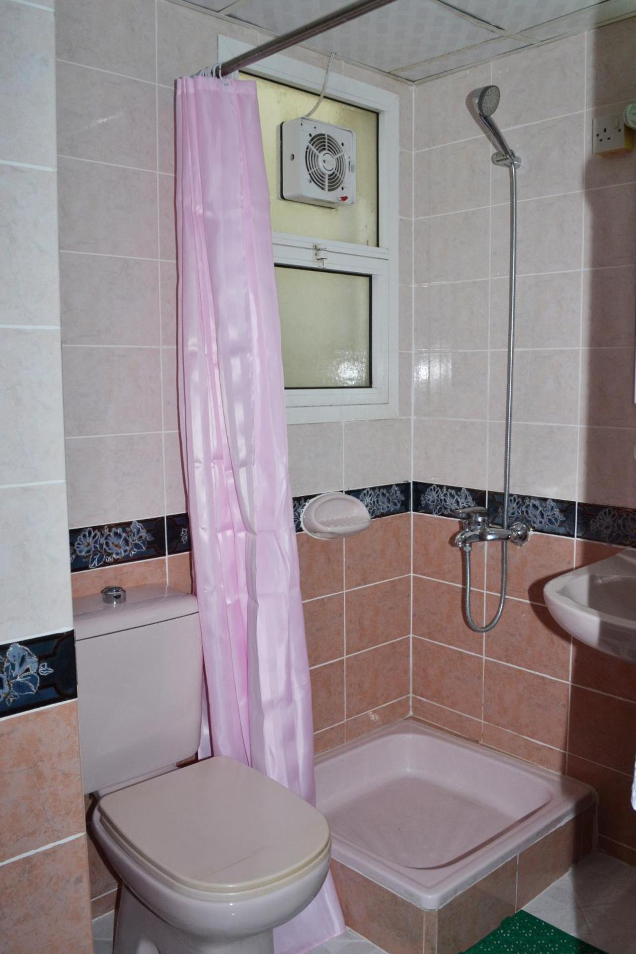 TAJ AL BARAHA HOTEL L.L.C - Photo 28