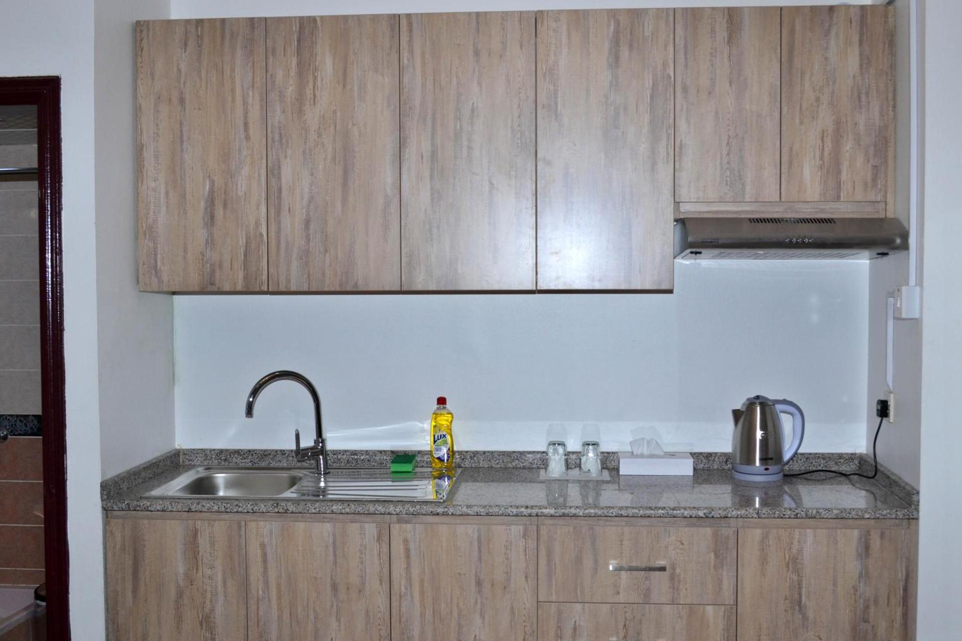 TAJ AL BARAHA HOTEL L.L.C - Photo 10