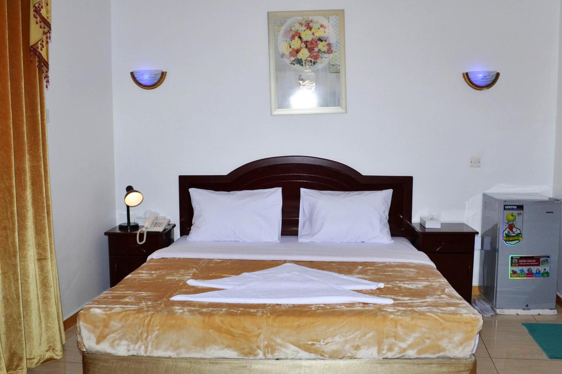 TAJ AL BARAHA HOTEL L.L.C - Photo 34