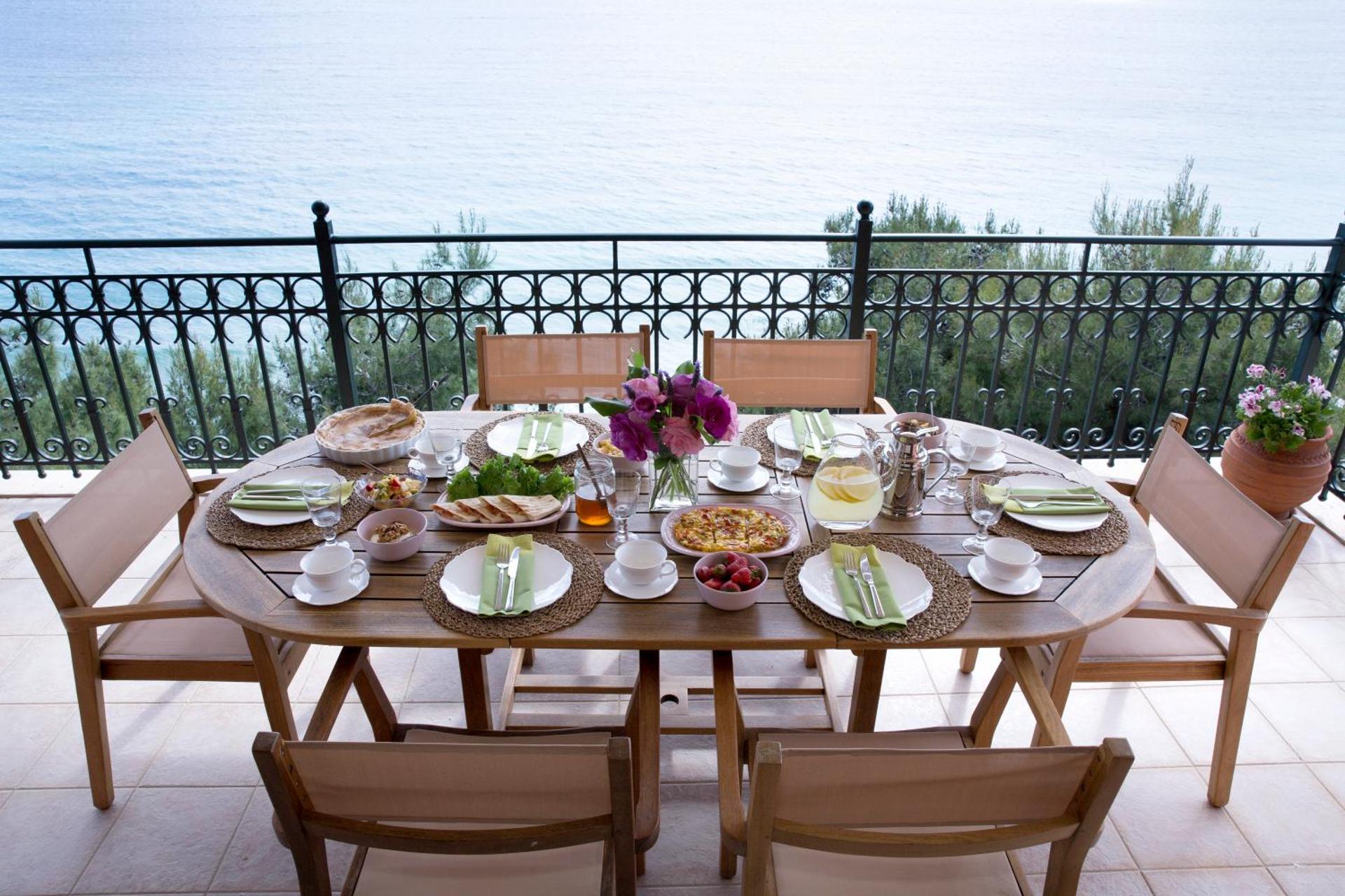 Avra Private Suites - Photo 130