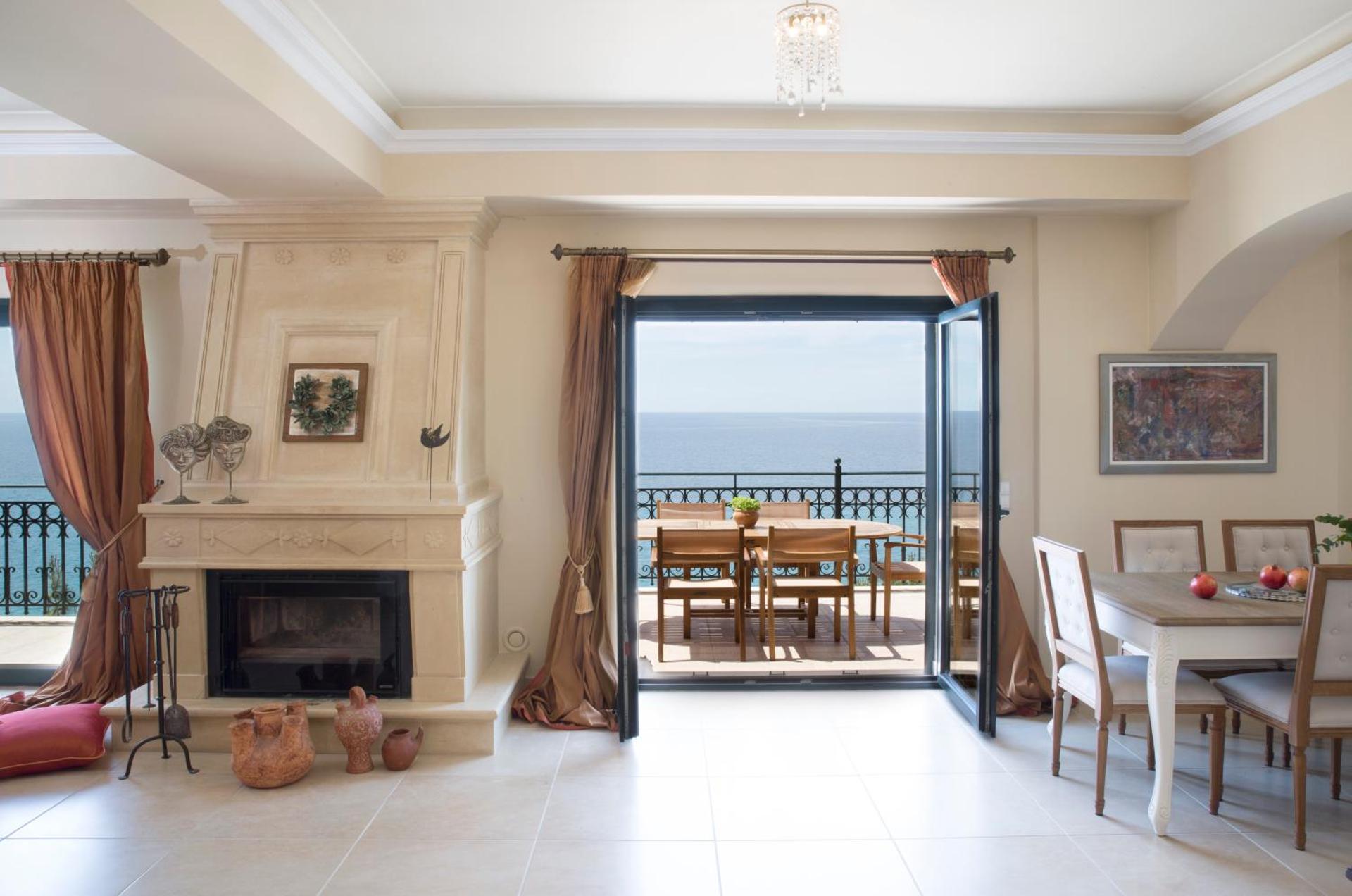 Avra Private Suites - Photo 121