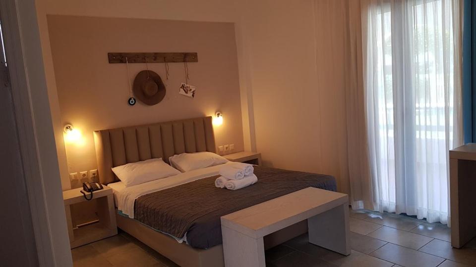 Skiros Palace Hotel - Photo 3