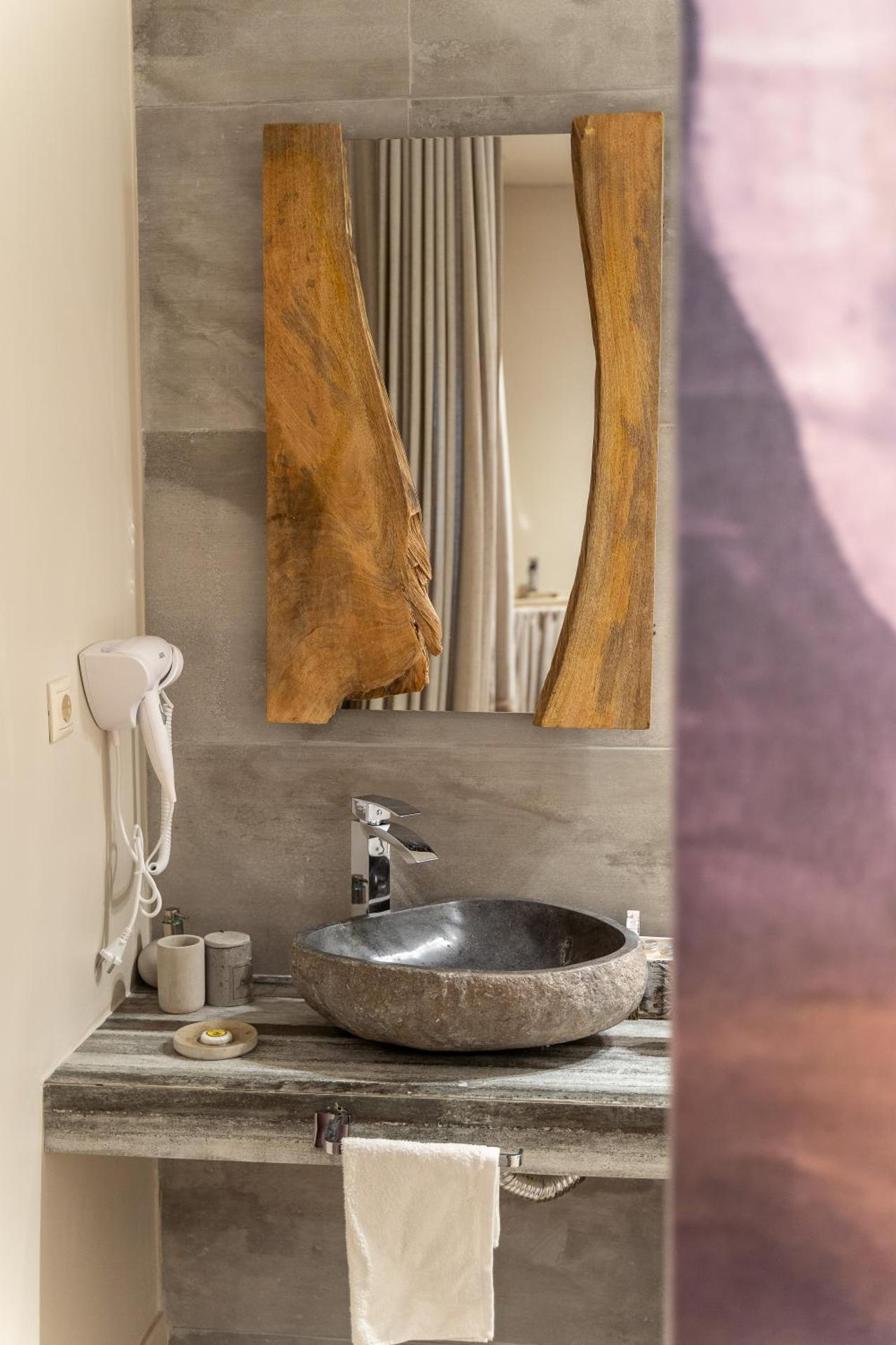 Mikelina Boutique Hotel - Photo 44