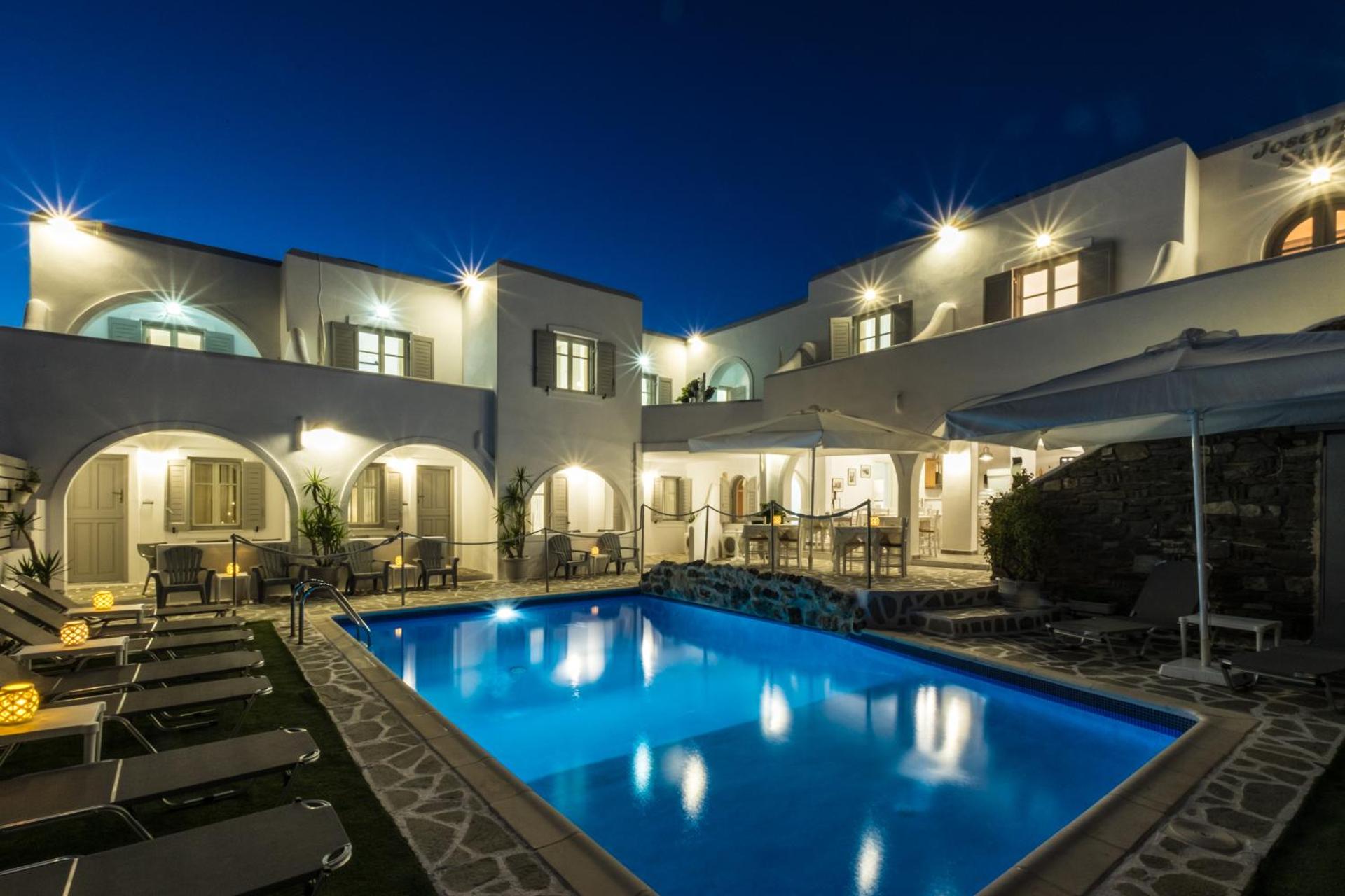 Joseph Studios - Photo 43