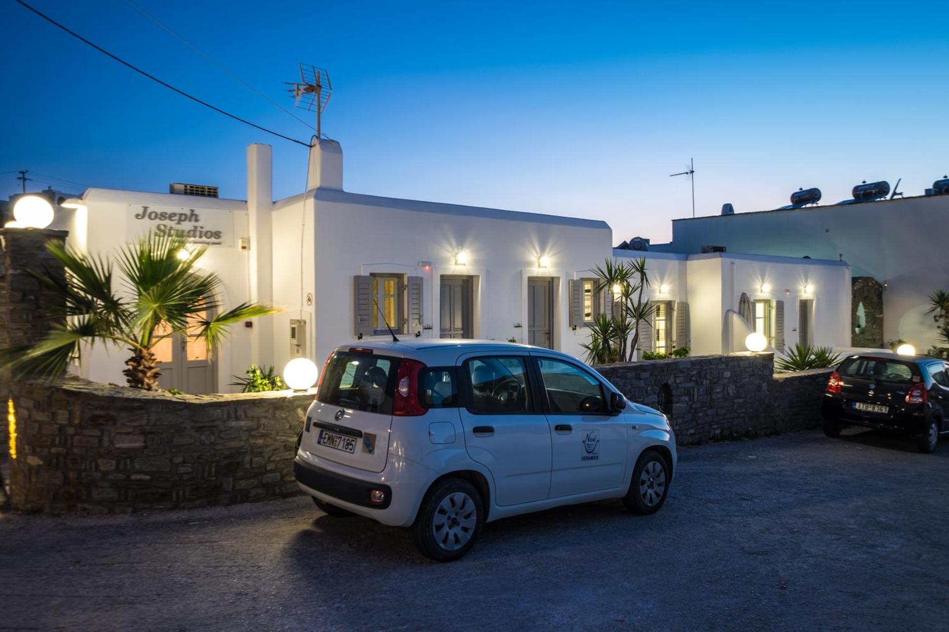 Joseph Studios - Photo 145