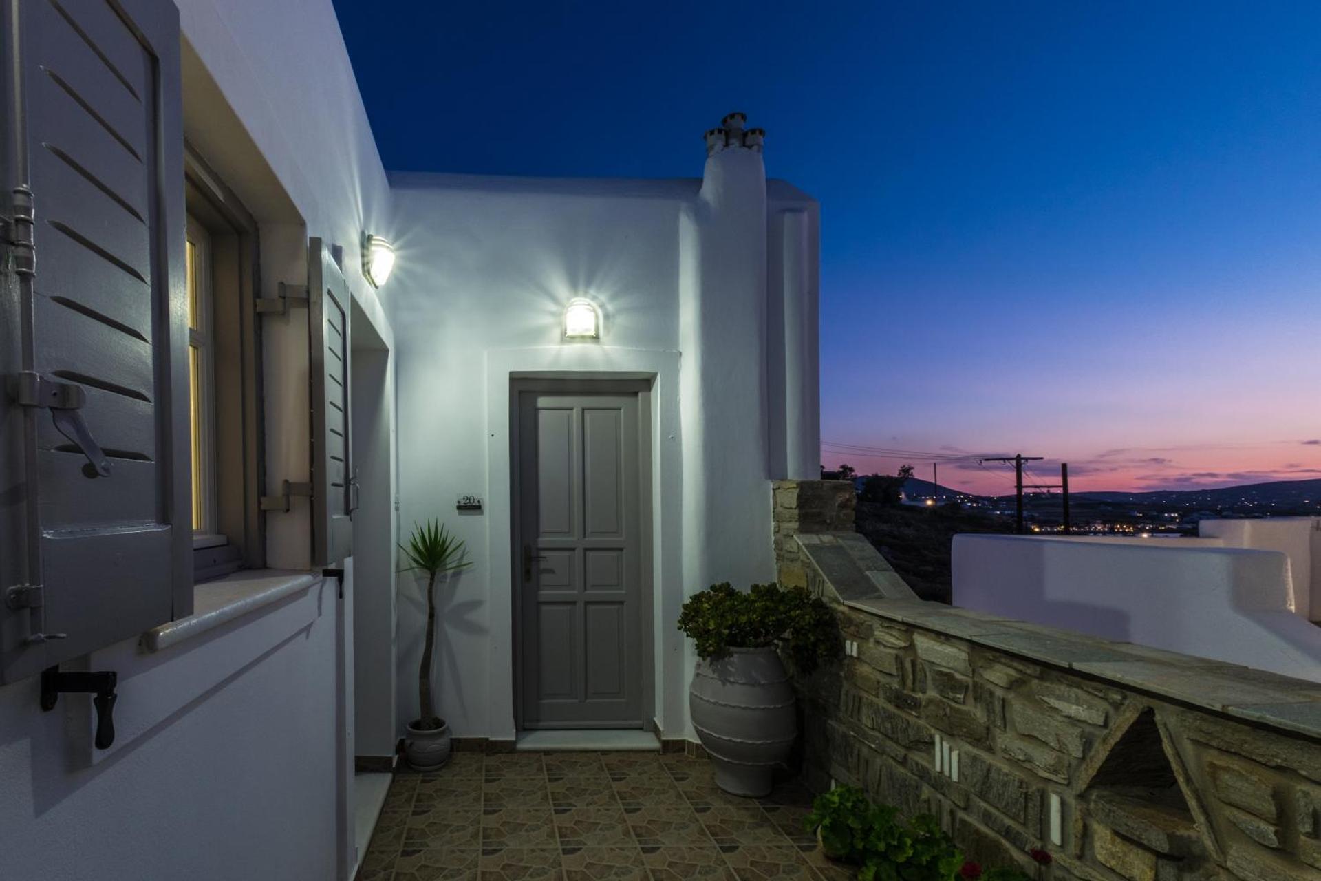 Joseph Studios - Photo 147