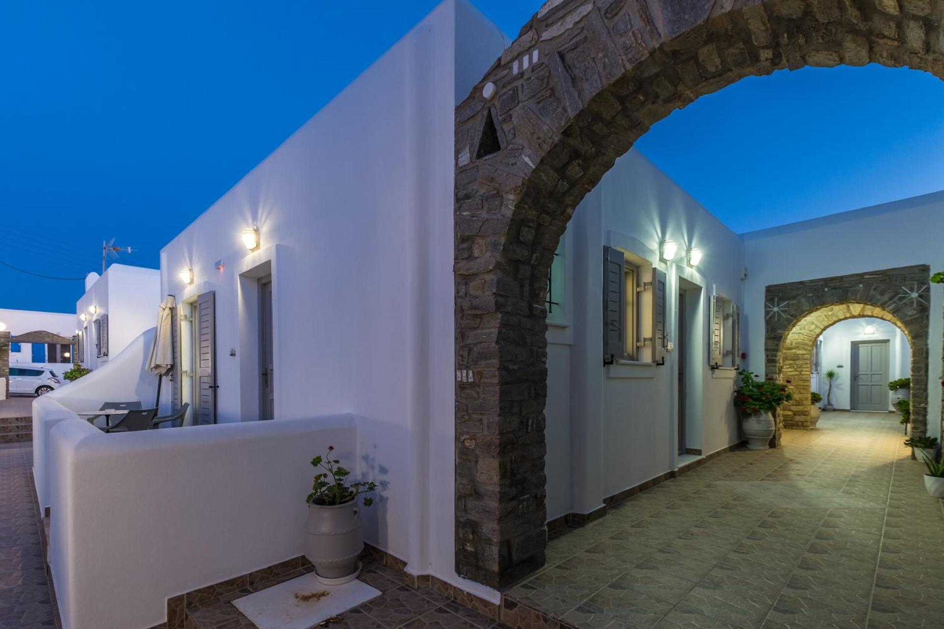 Joseph Studios - Photo 150