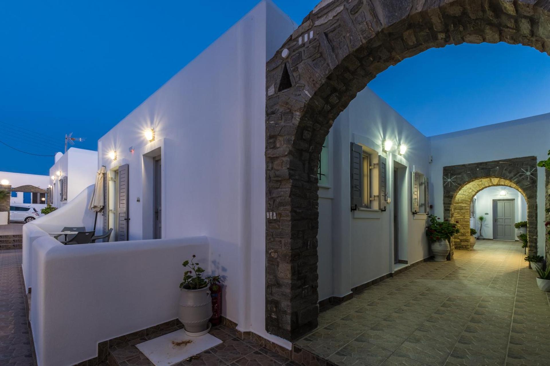 Joseph Studios - Photo 151