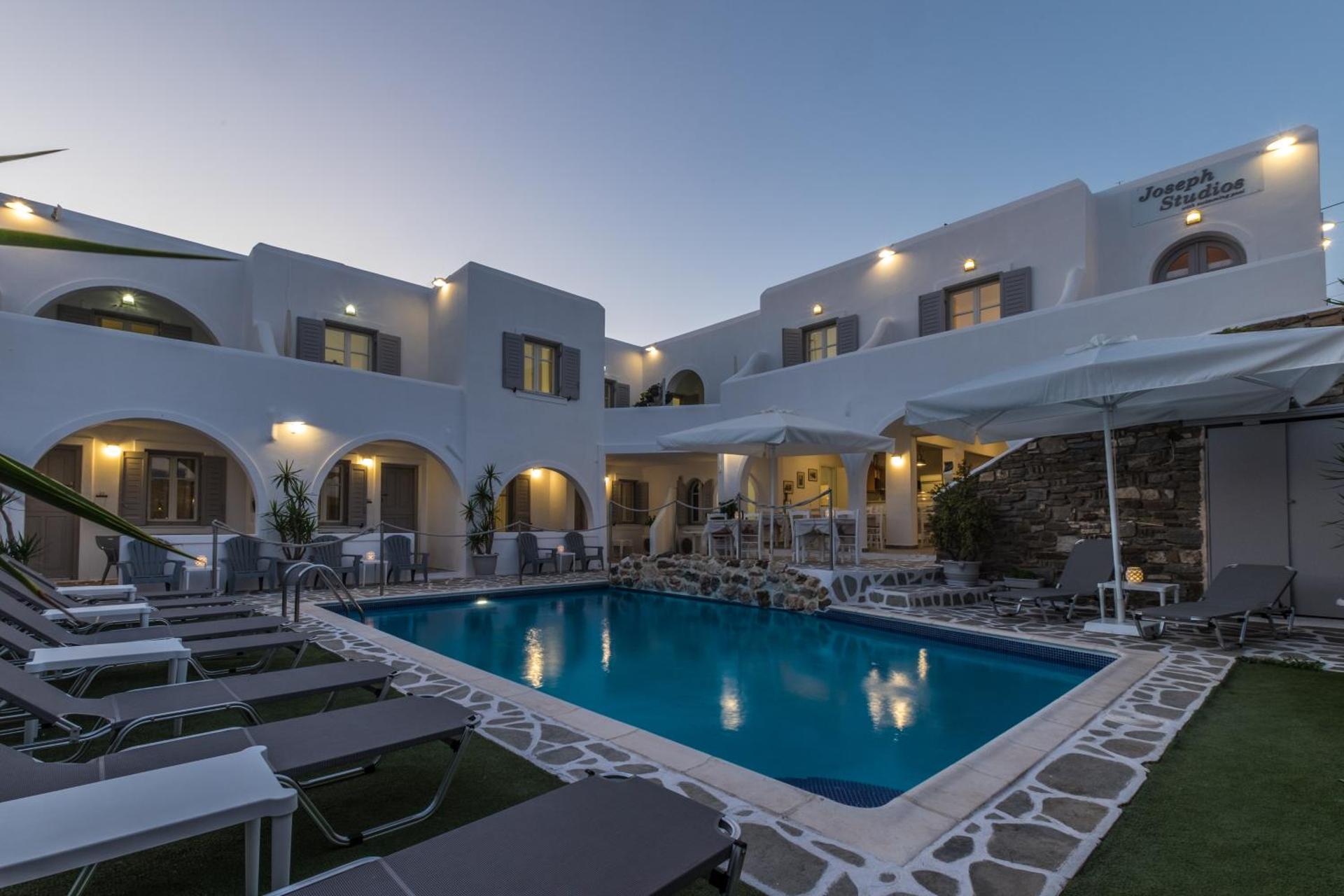 Joseph Studios - Photo 159