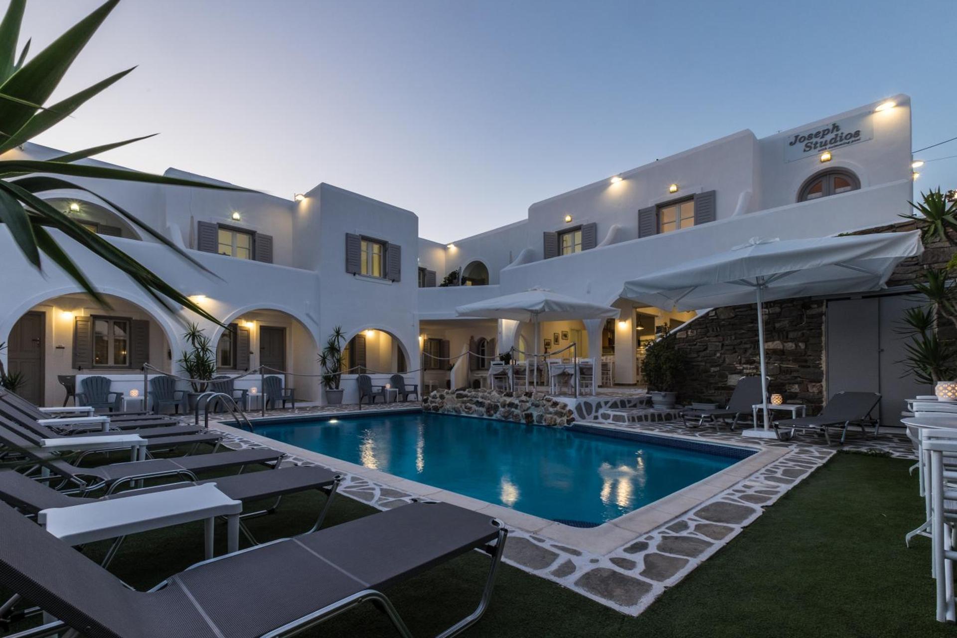 Joseph Studios - Photo 160