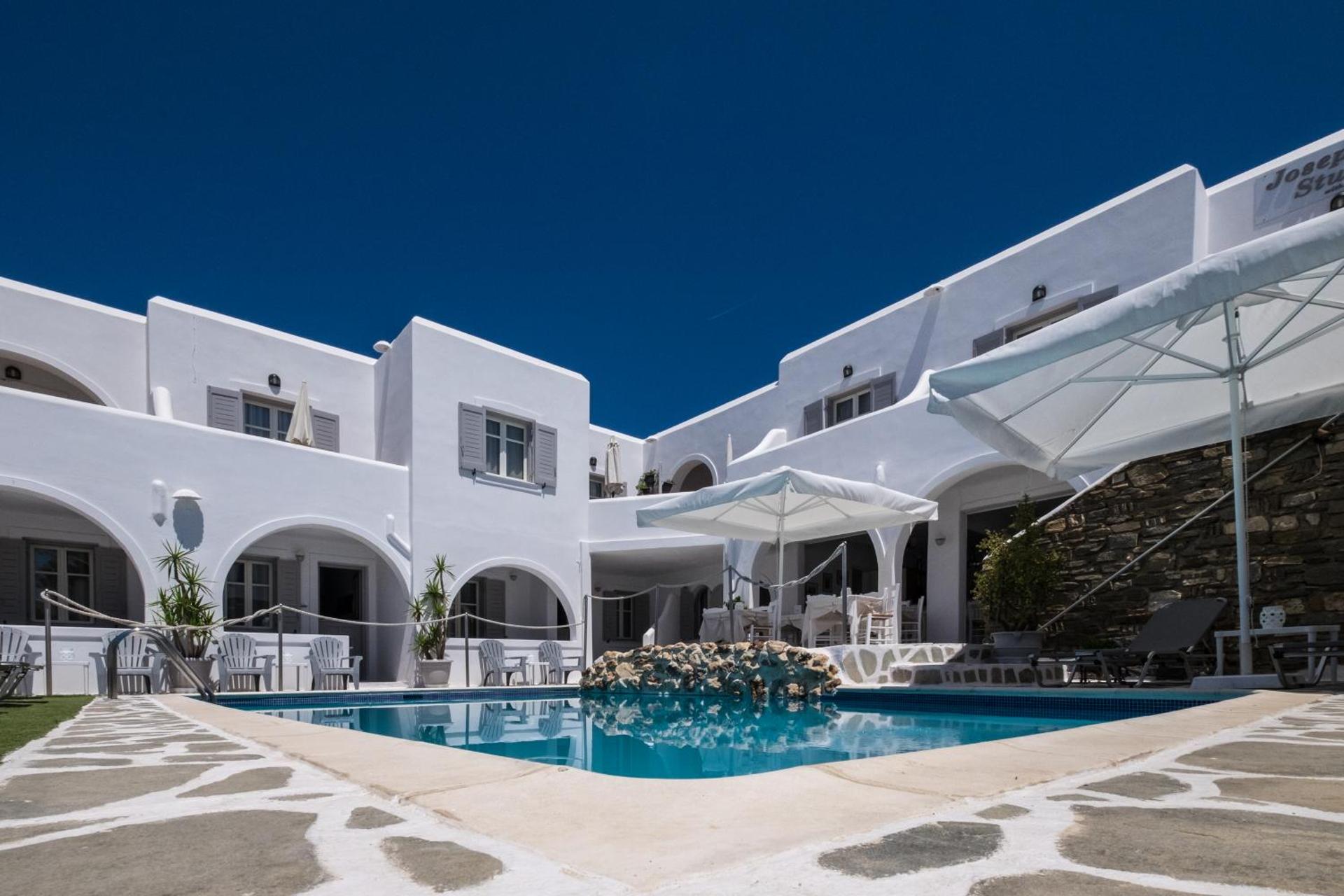 Joseph Studios - Photo 22