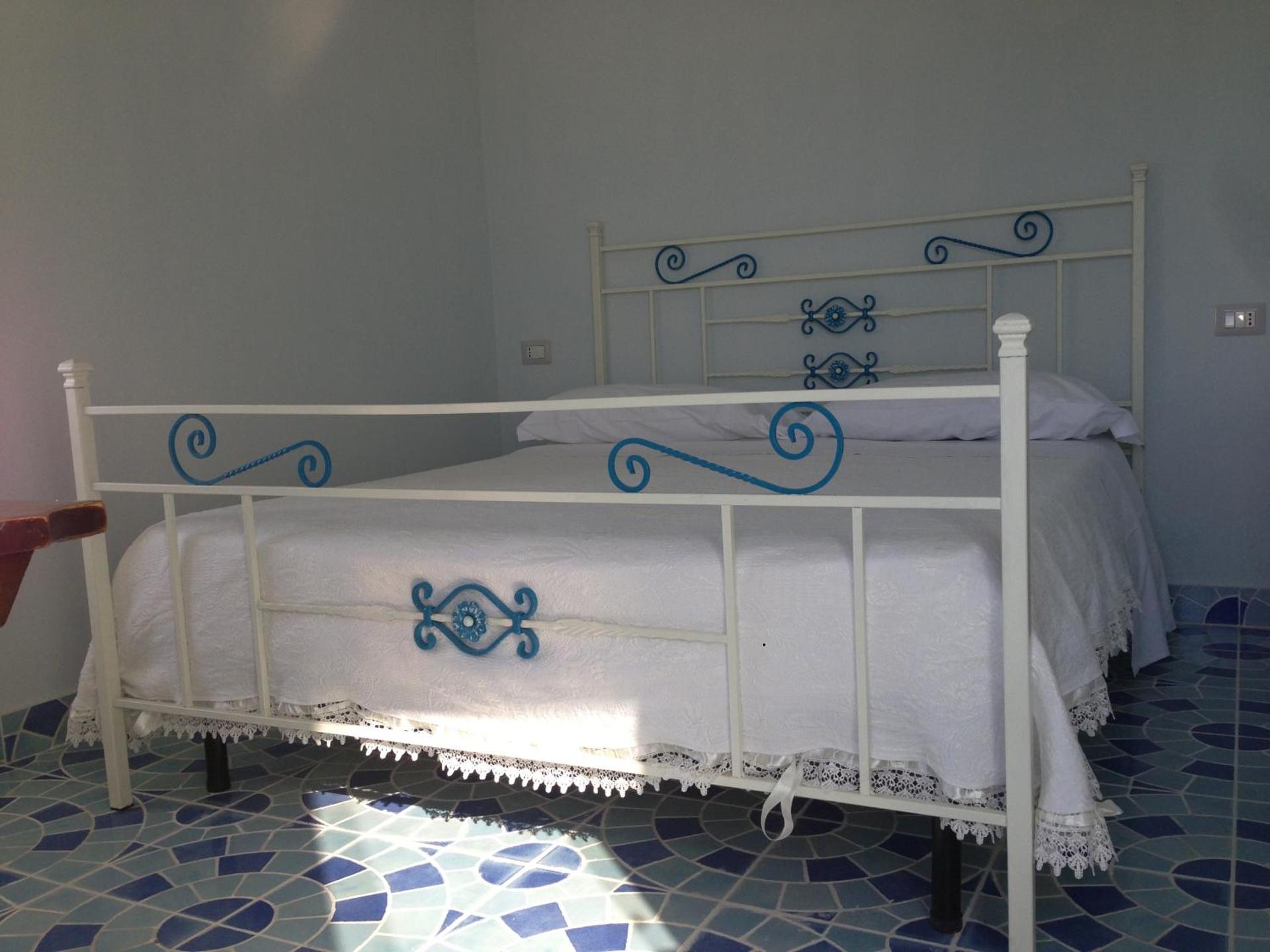 Double Room with Balcony or Terrace - Photo 4