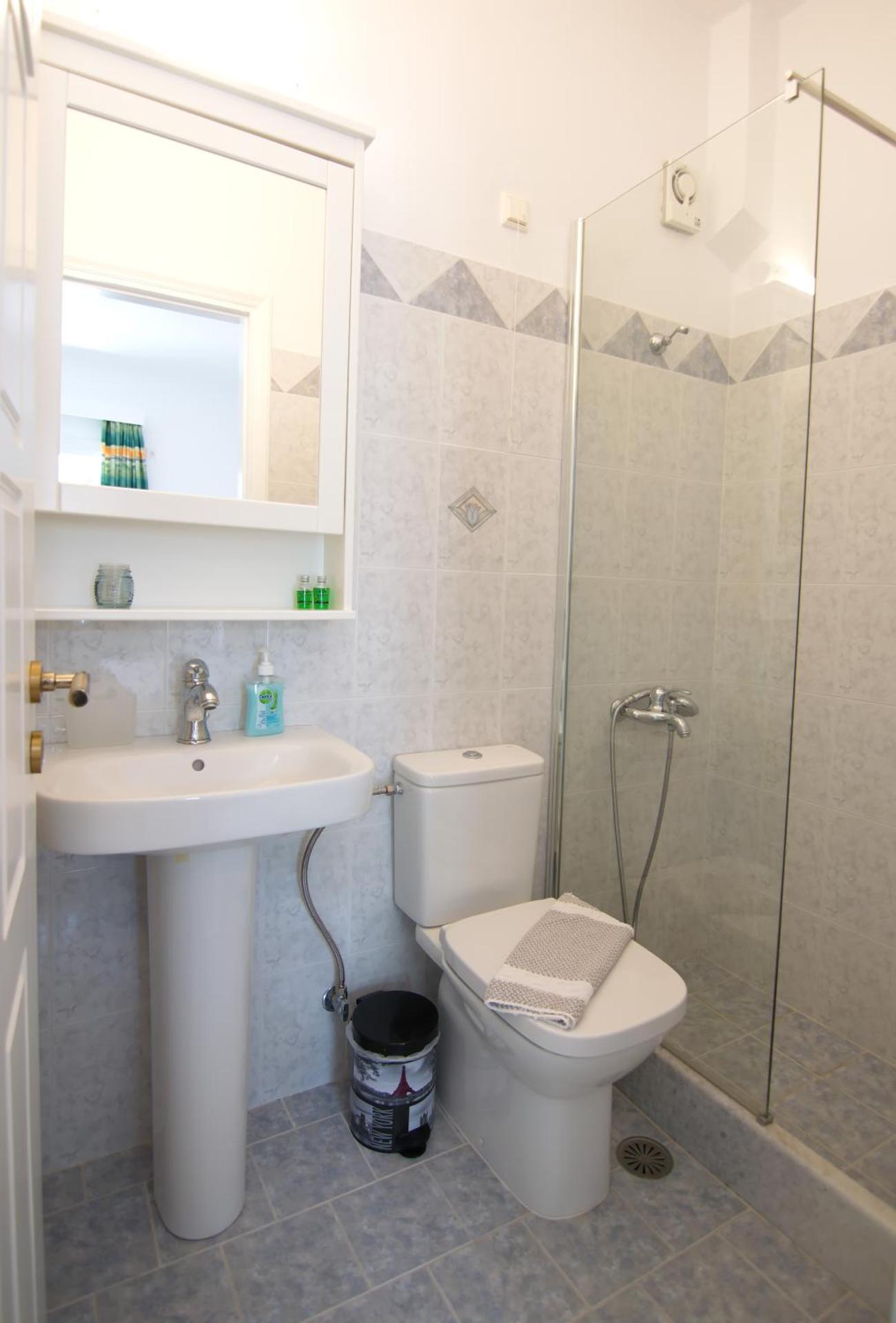 Camara Hotel - Photo 87