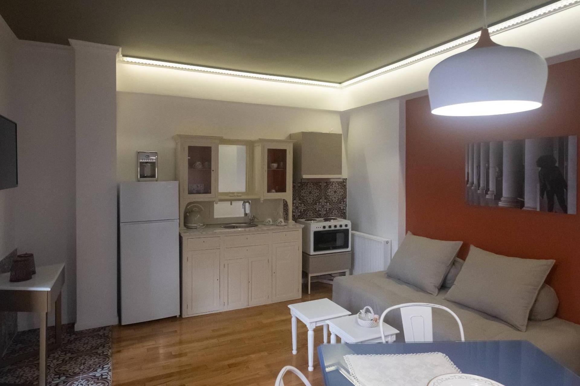 ATHENIAN YARD SUITES - Photo 28