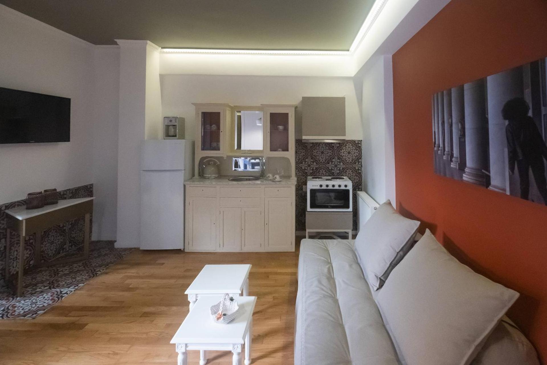 ATHENIAN YARD SUITES - Photo 24