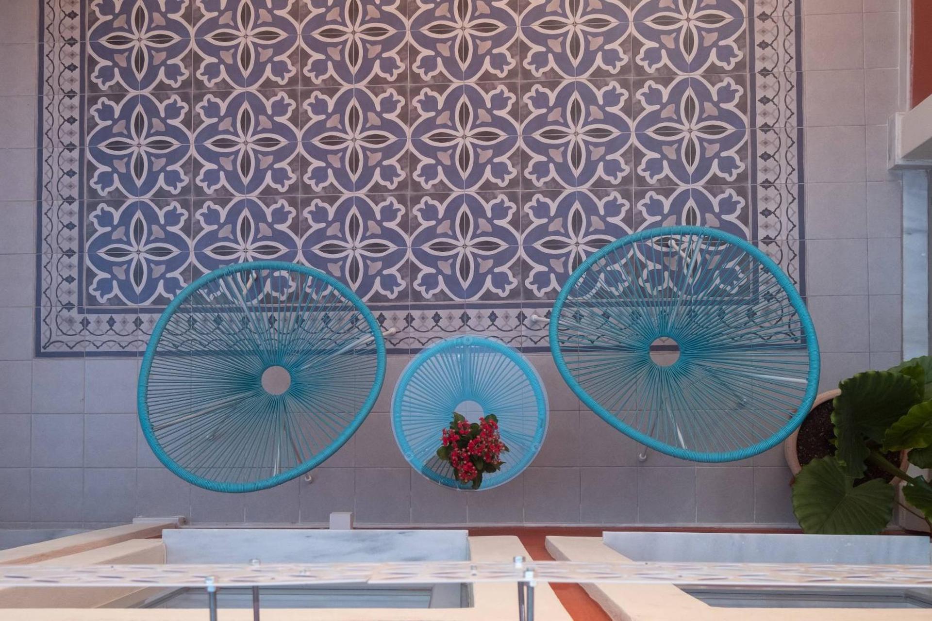 ATHENIAN YARD SUITES - Photo 49