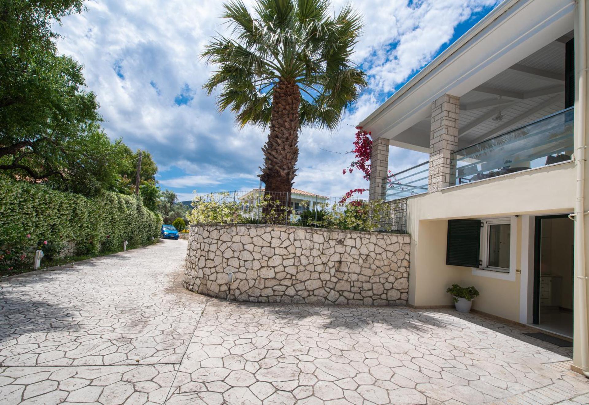 Violet Luxury Villa - Photo 15