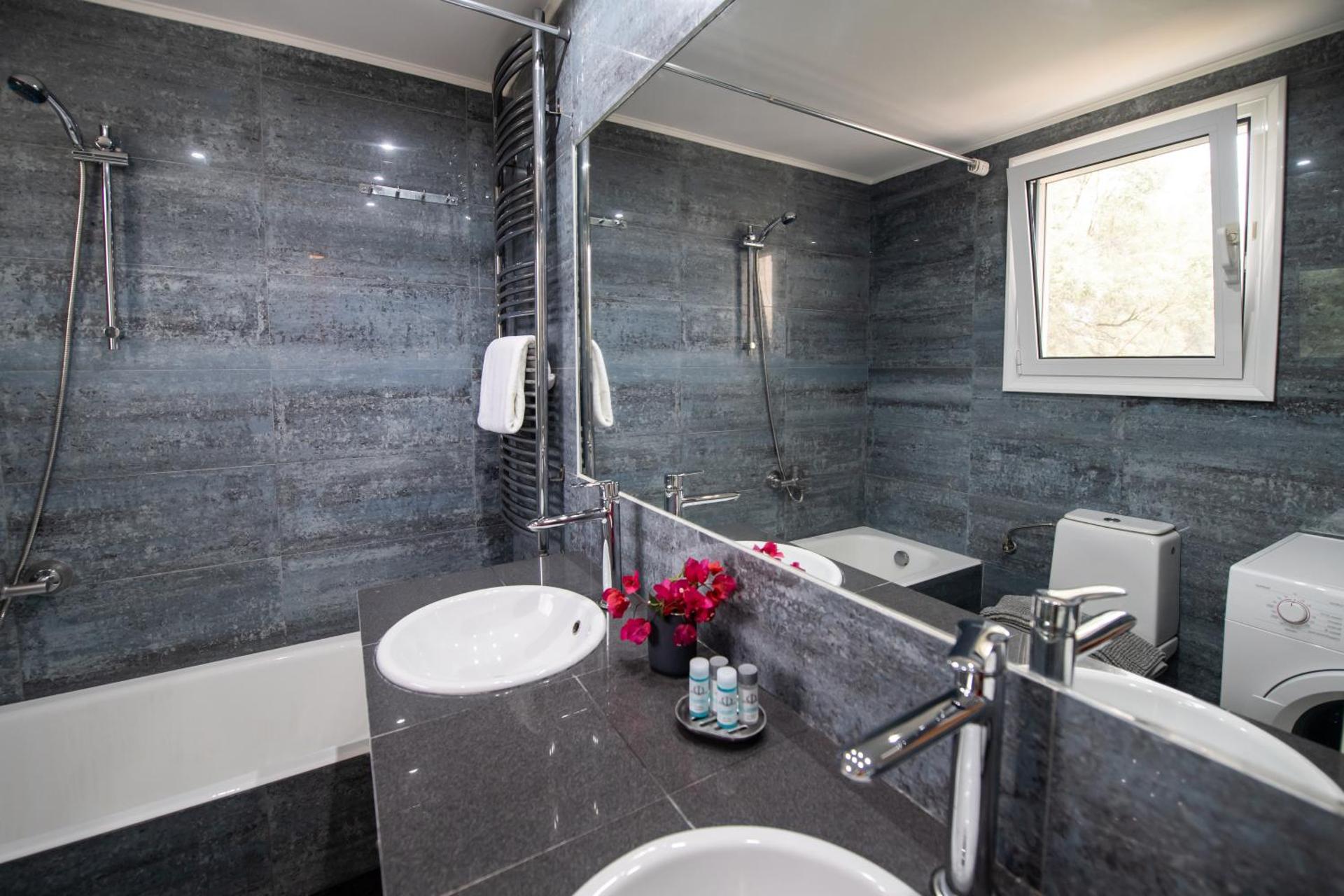 Violet Luxury Villa - Photo 28