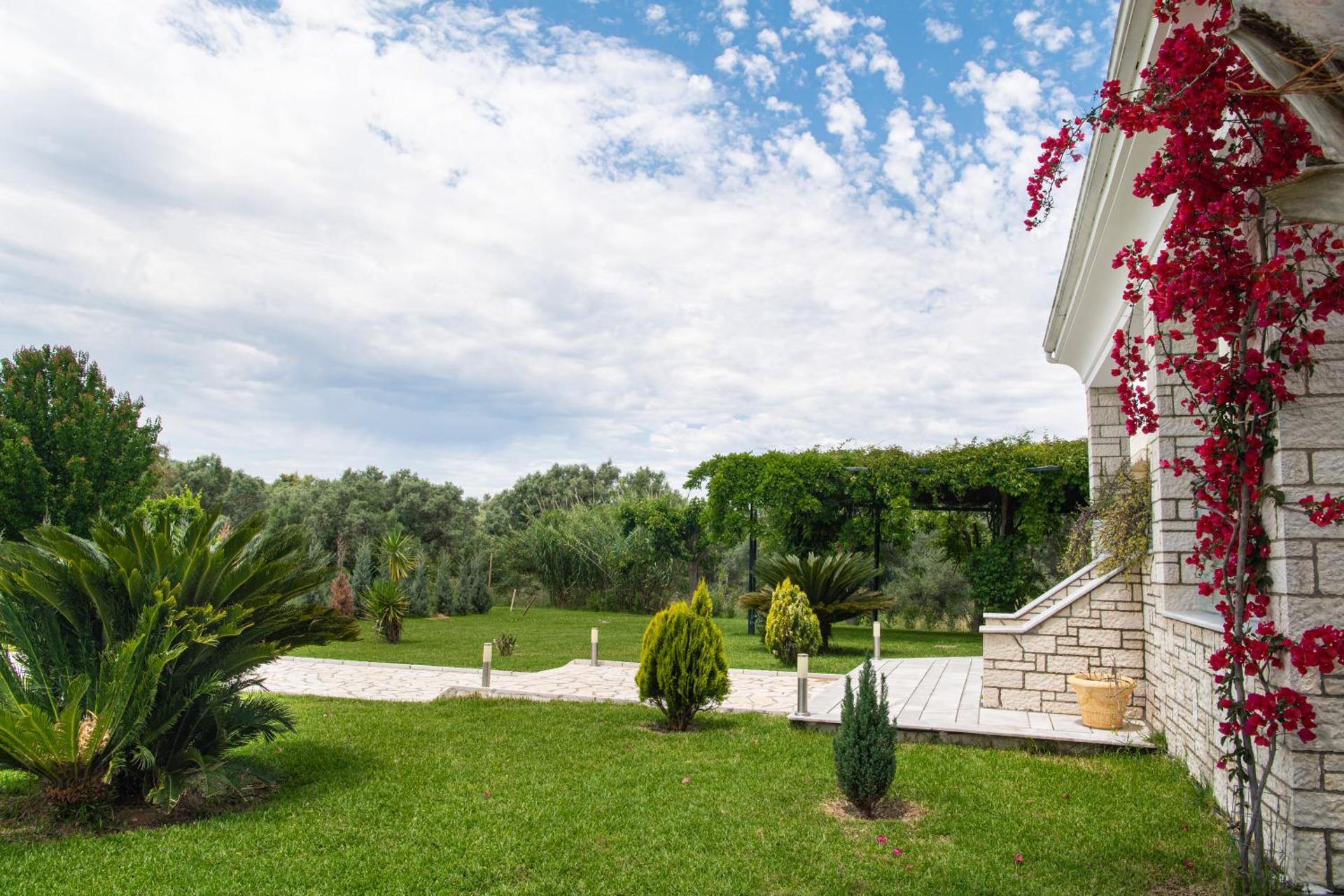 Violet Luxury Villa - Photo 12