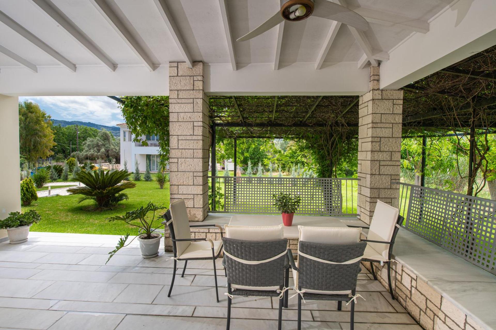 Violet Luxury Villa - Photo 8