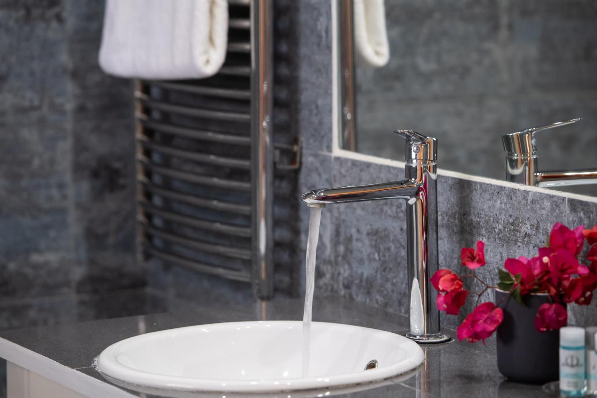 Violet Luxury Villa - Photo 5