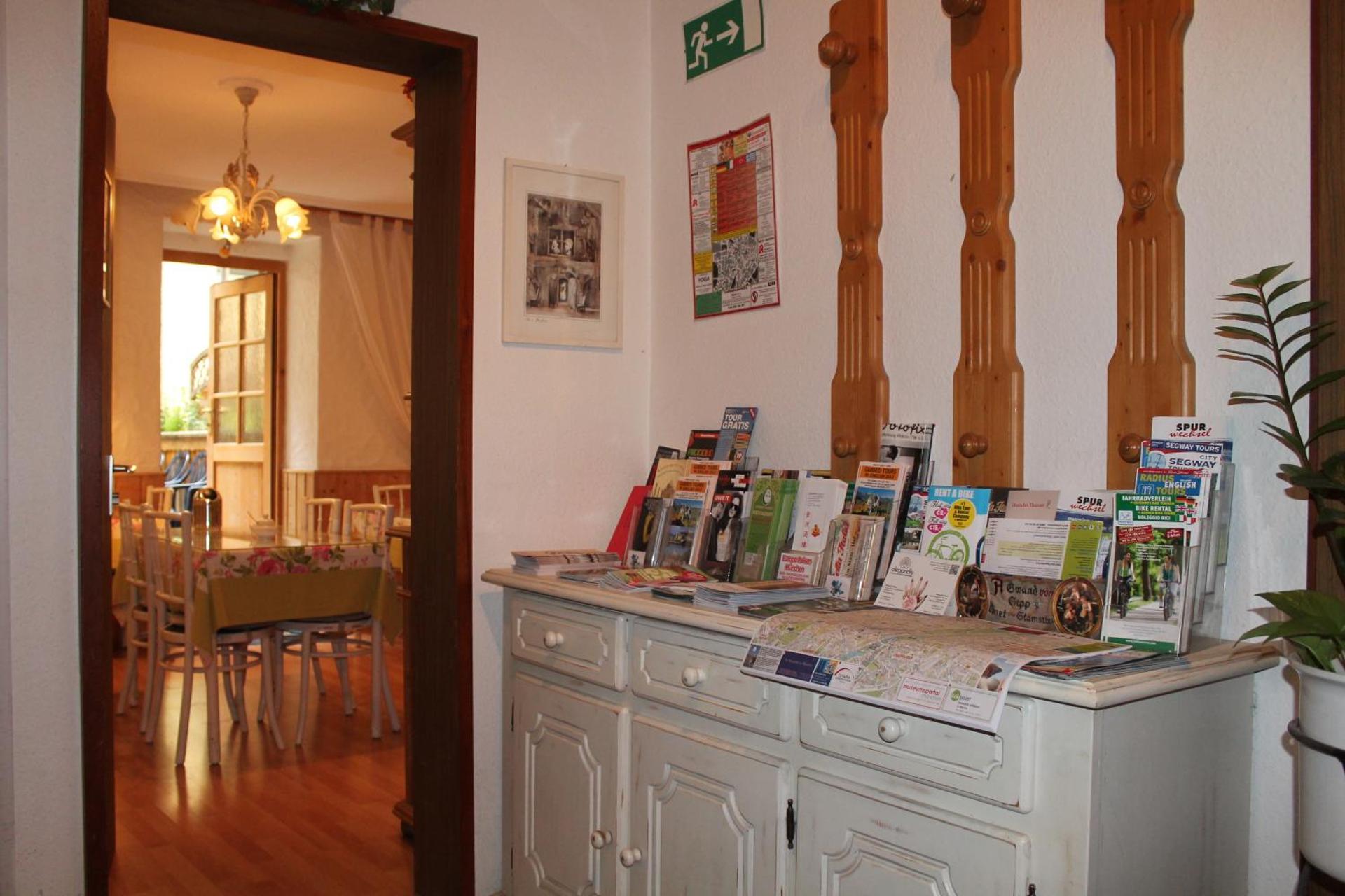 Hotel Atlanta - Photo 18